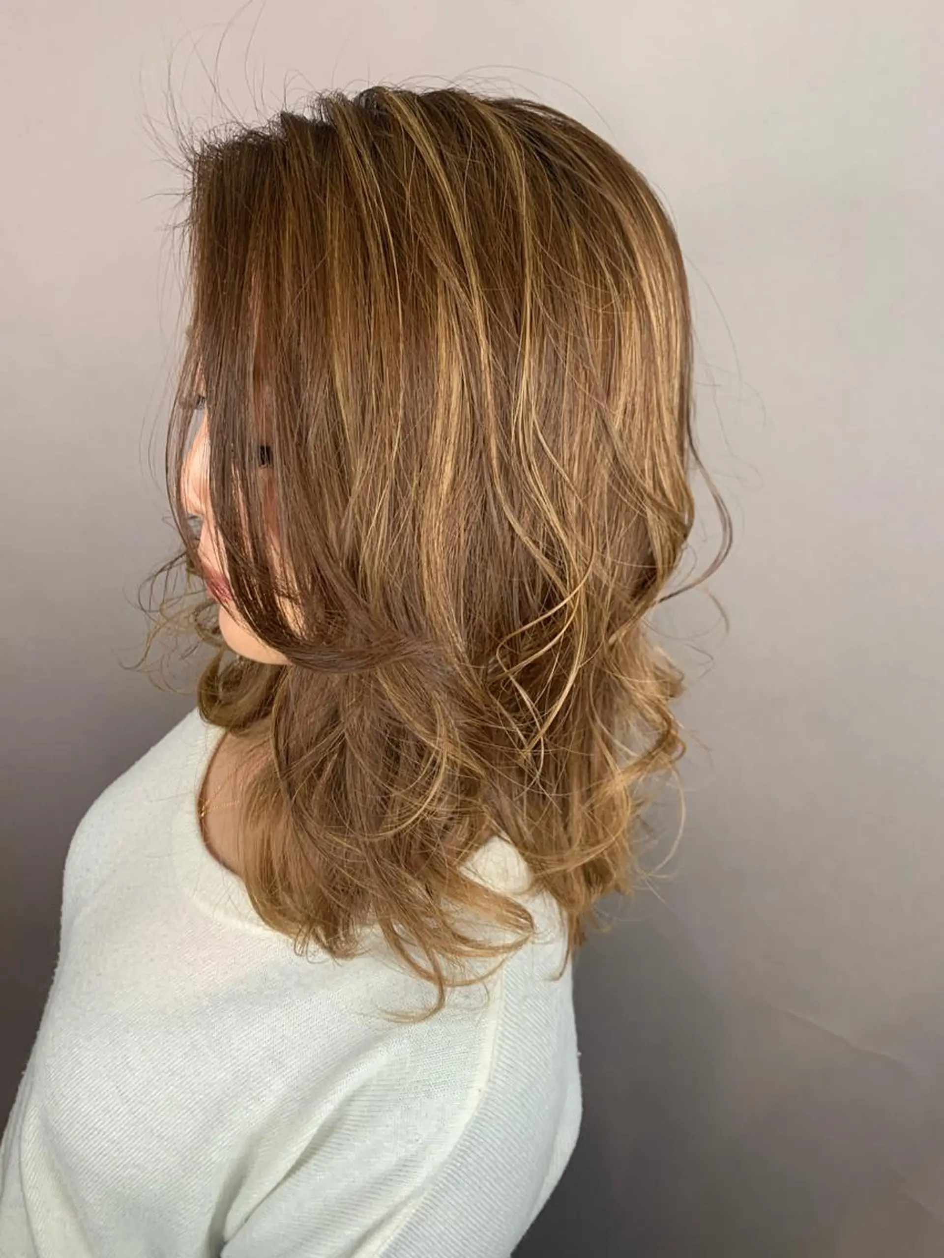 ミディアム カラー ヘアカラー トリートメント 福森 みずきのヘアスタイル