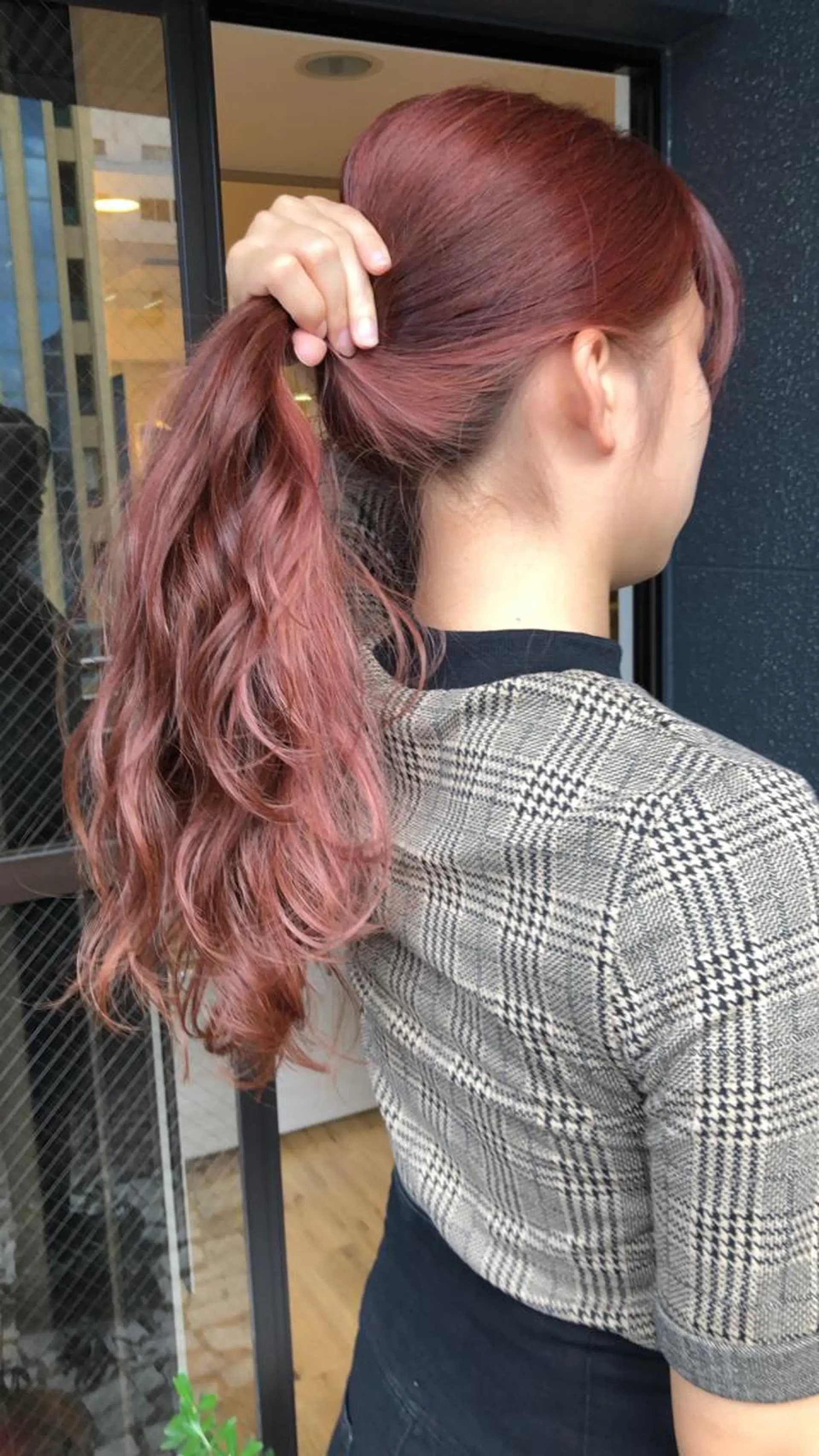 ロング カラー ダブルカラー ハイライトカラー イルミナカラー インナーカラー ハイライト カット ヘアカラー トリートメント ACRO梅田【アクロ】所属・縮毛矯正とカラーの人 倉友哉のヘアスタイル