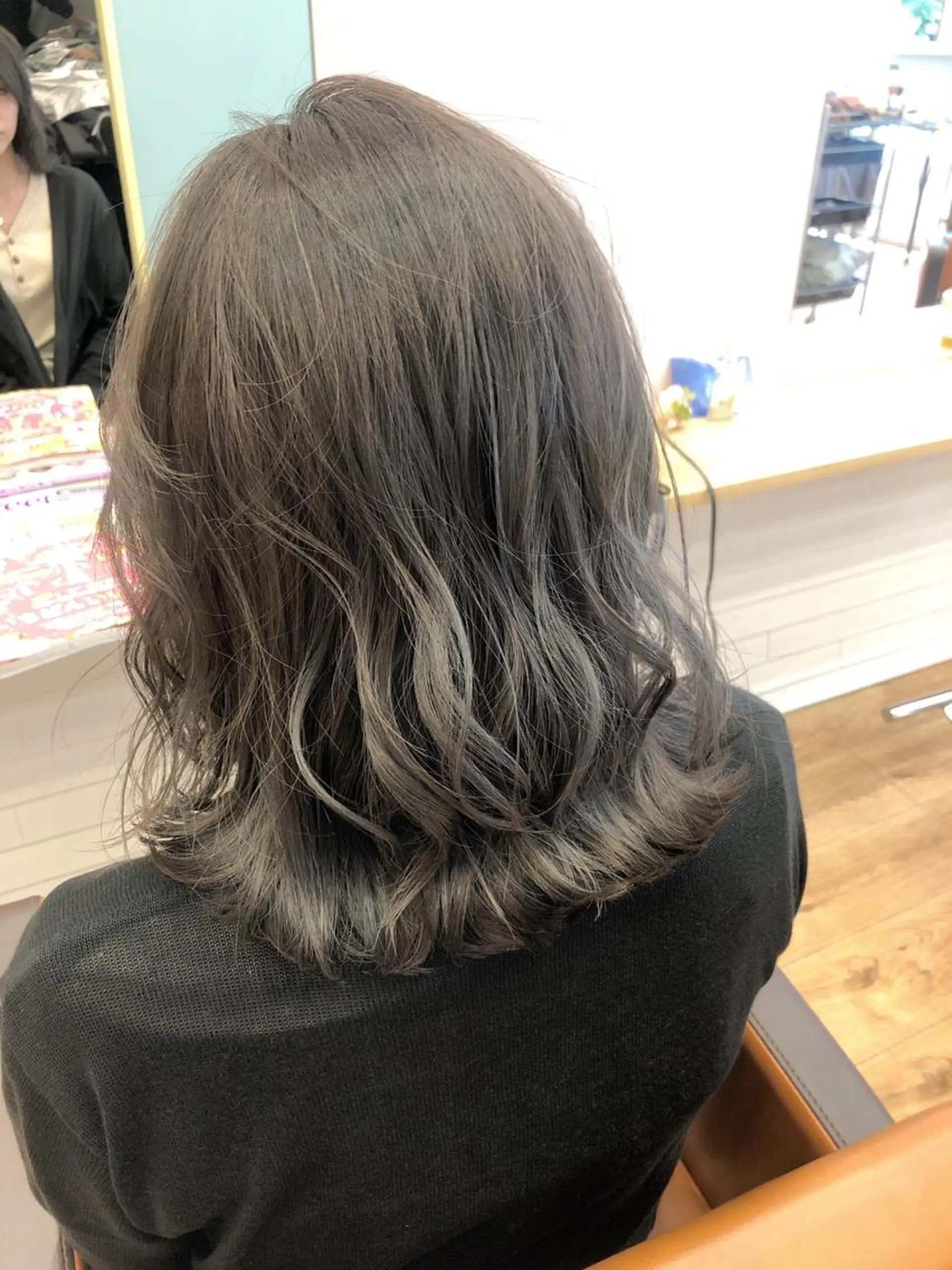 ミディアム カラー アディクシーカラー 透明感カラー ハイライトカラー ハイライト カット ヘアカラー トリートメント 髪質改善✨透明感 カラー🫧KAORIのヘアスタイル