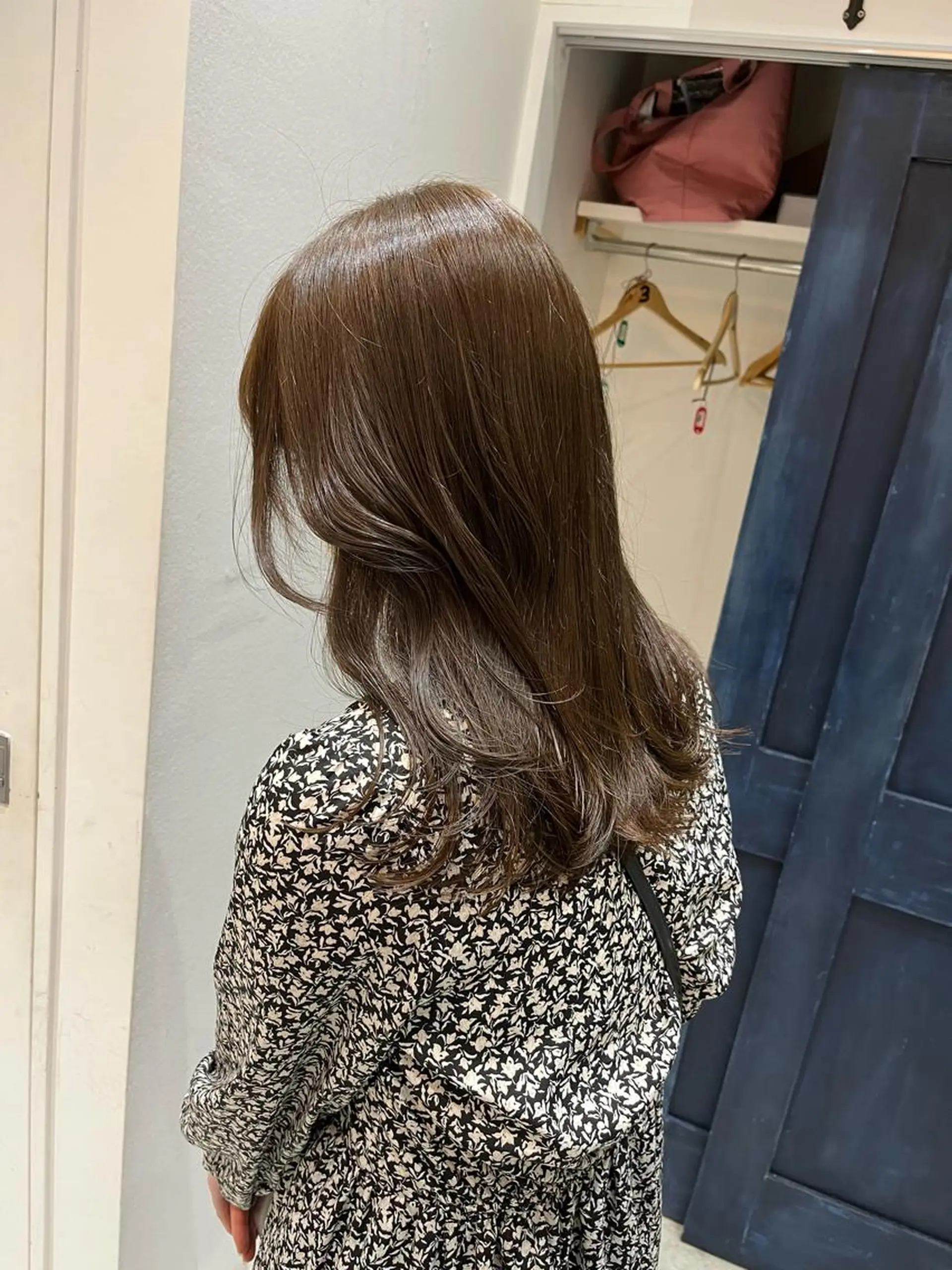 セミロング 髪質改善 ヨシンモリ 韓国風ヘア トリートメント カット トリートメント 🌈透明感カラー 韓 国ヘアこうたろうのヘアスタイル