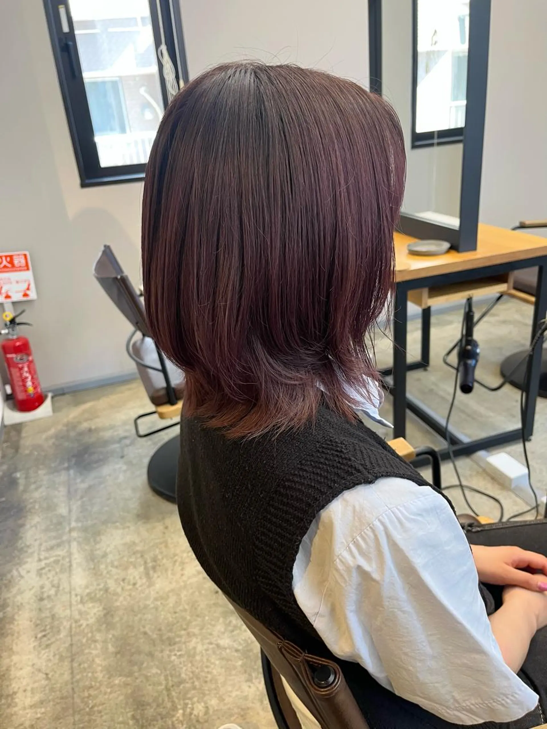 ミディアム カラー ブリーチ ヘアカラー トリートメント 🩷ハイトーン透明感 レイヤー🩷ユリカのヘアスタイル