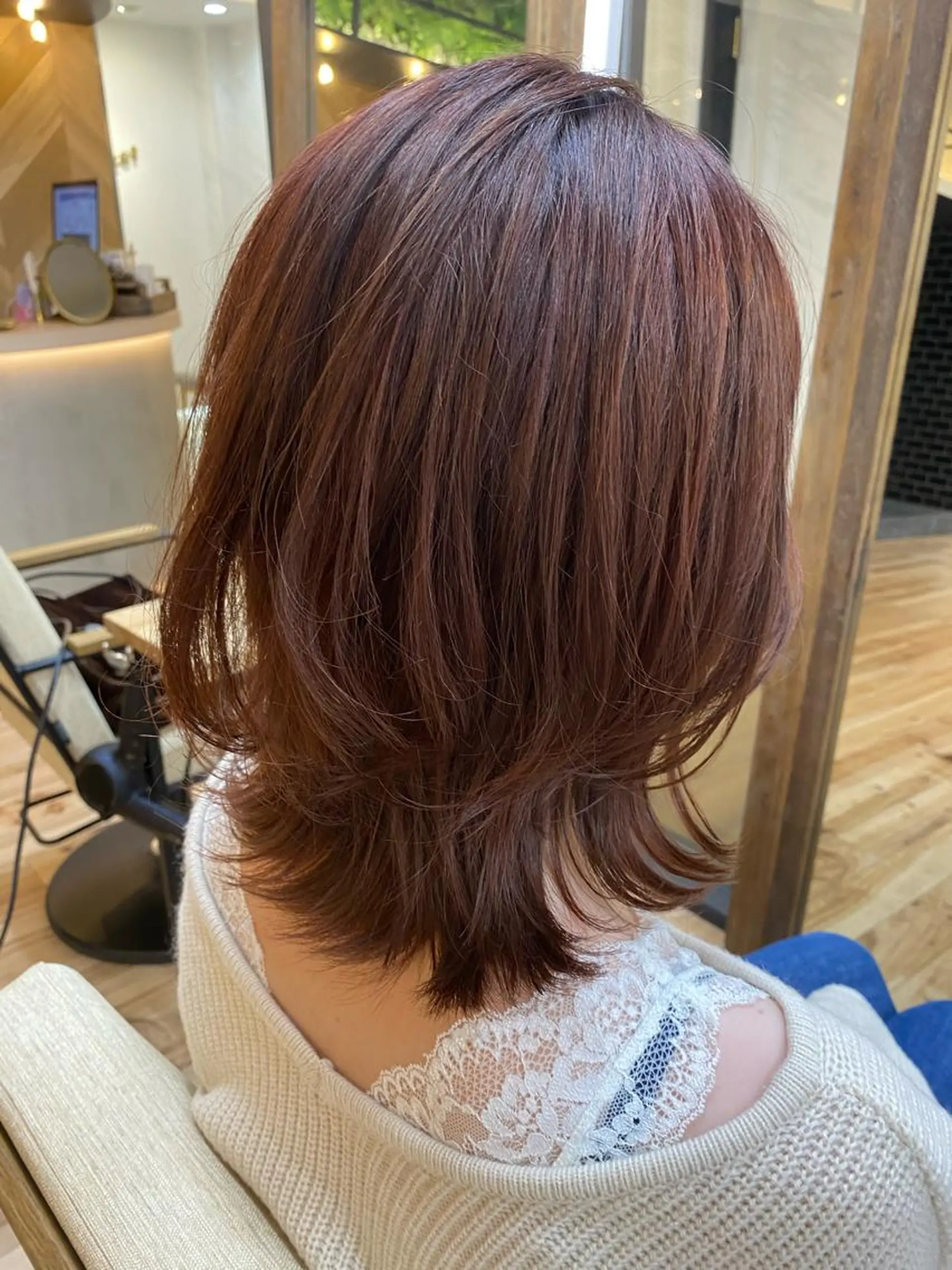 セミロング おおつき ありかのヘアスタイル