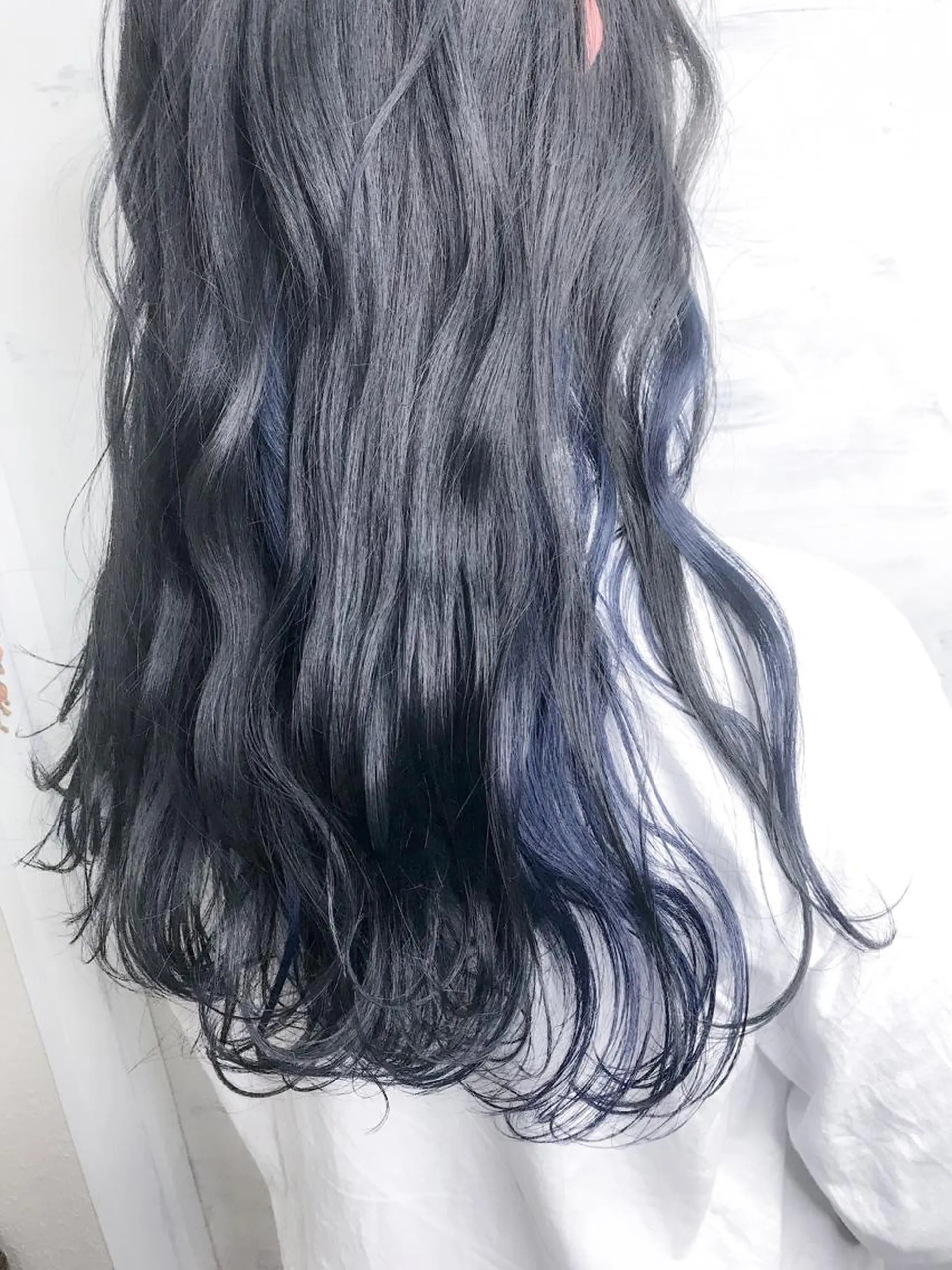 ロング カラー ブルーカラー インナーカラー カット ヘアカラー BOX mico.のヘアスタイル