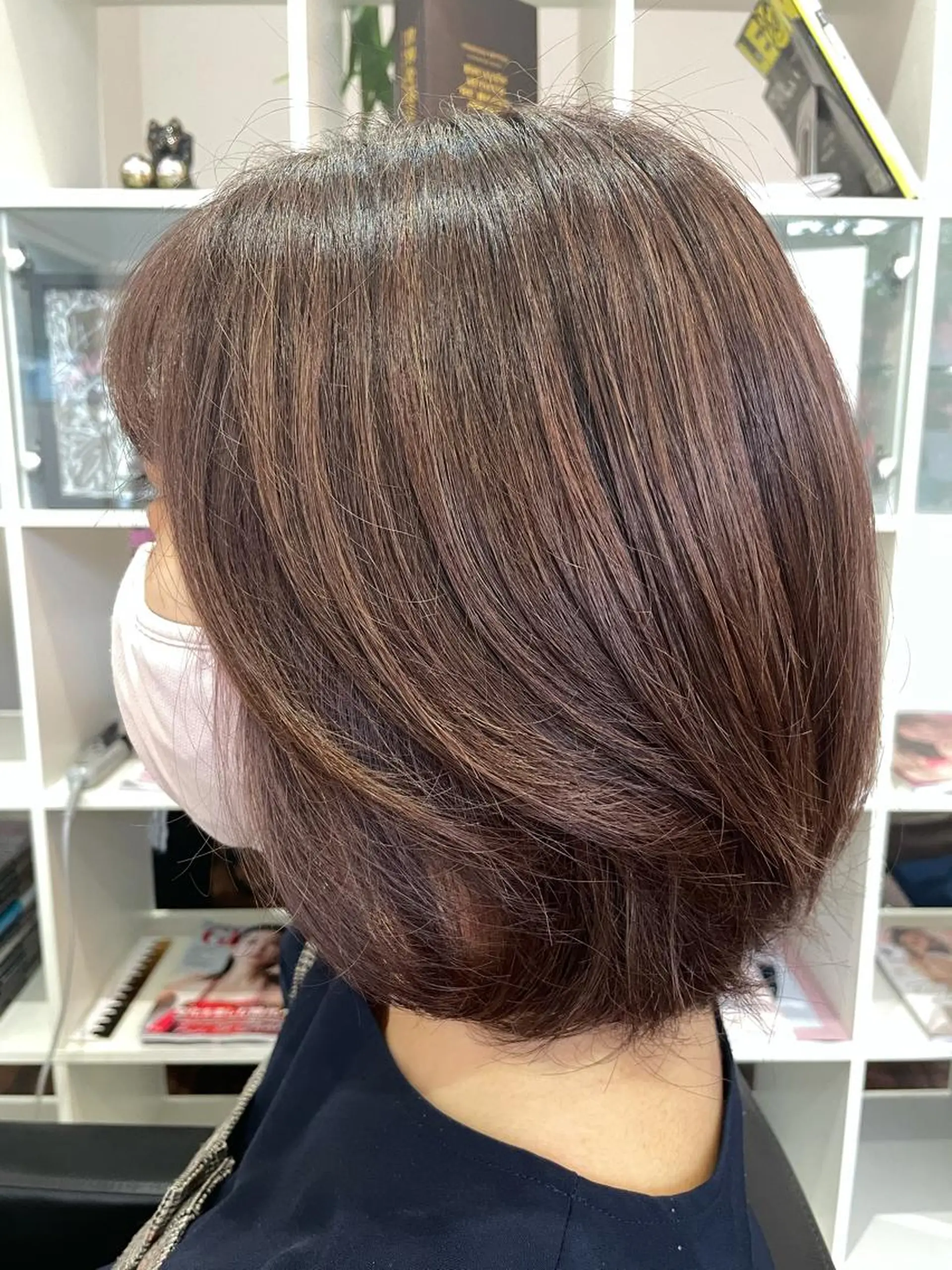 ミディアム SHINYA シンヤヘアーズのヘアスタイル