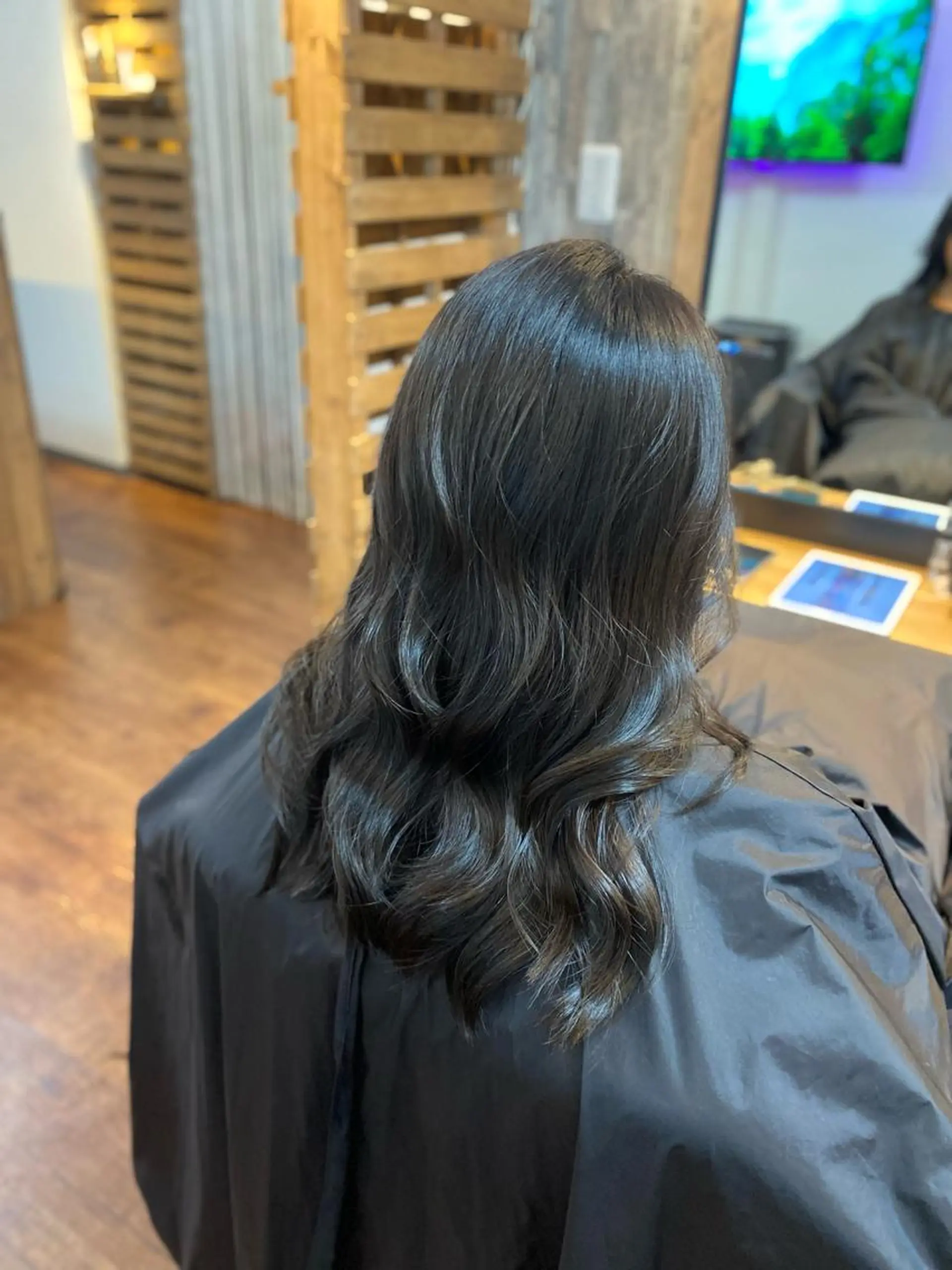 ロング カラー アッシュ レイヤーカット カット ヘアカラー トリートメント Lizir  ルズィール所属・Luzir⭐︎ GEN⭐︎のヘアスタイル