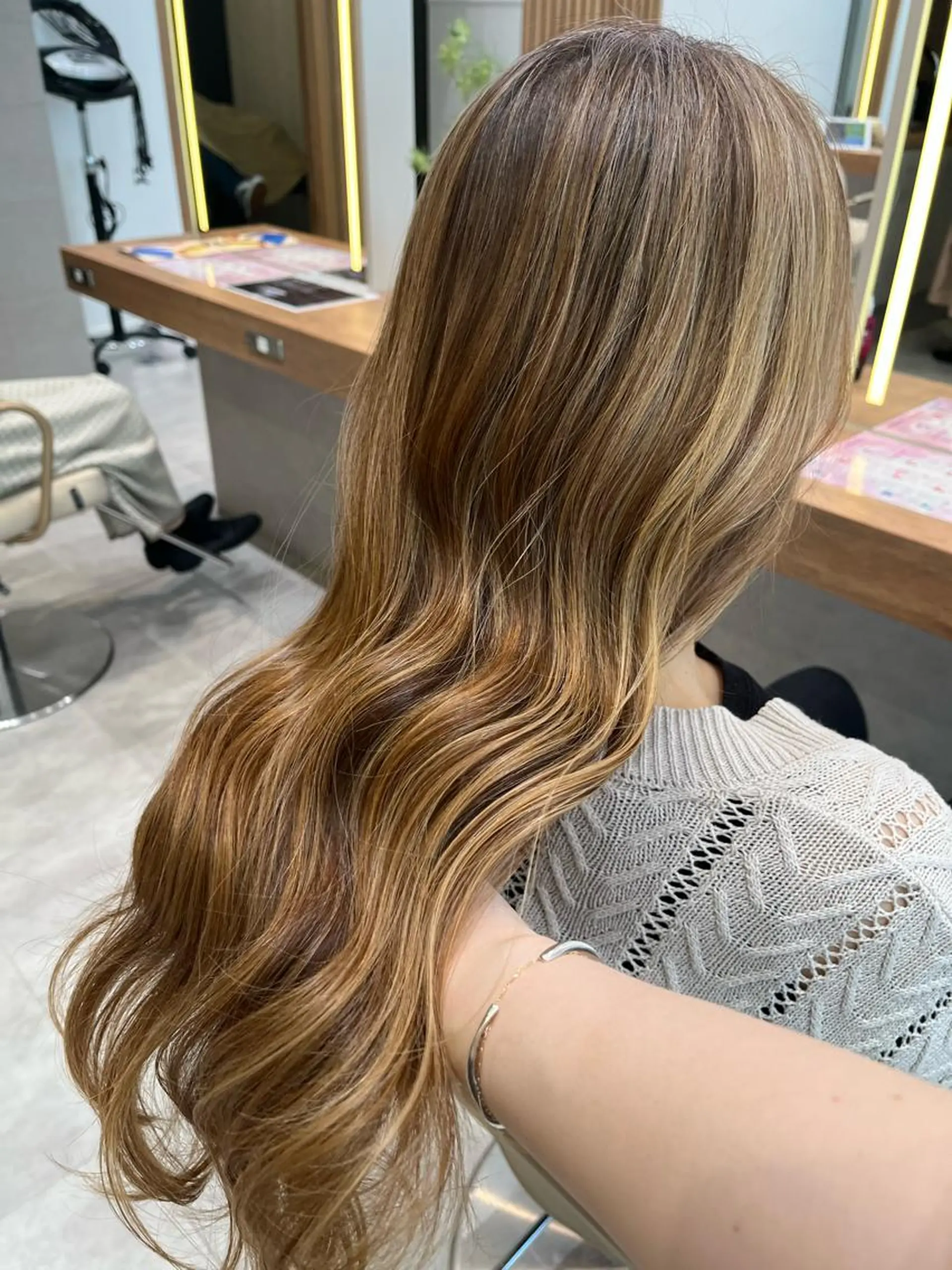 ロング 木野田 萌のヘアスタイル