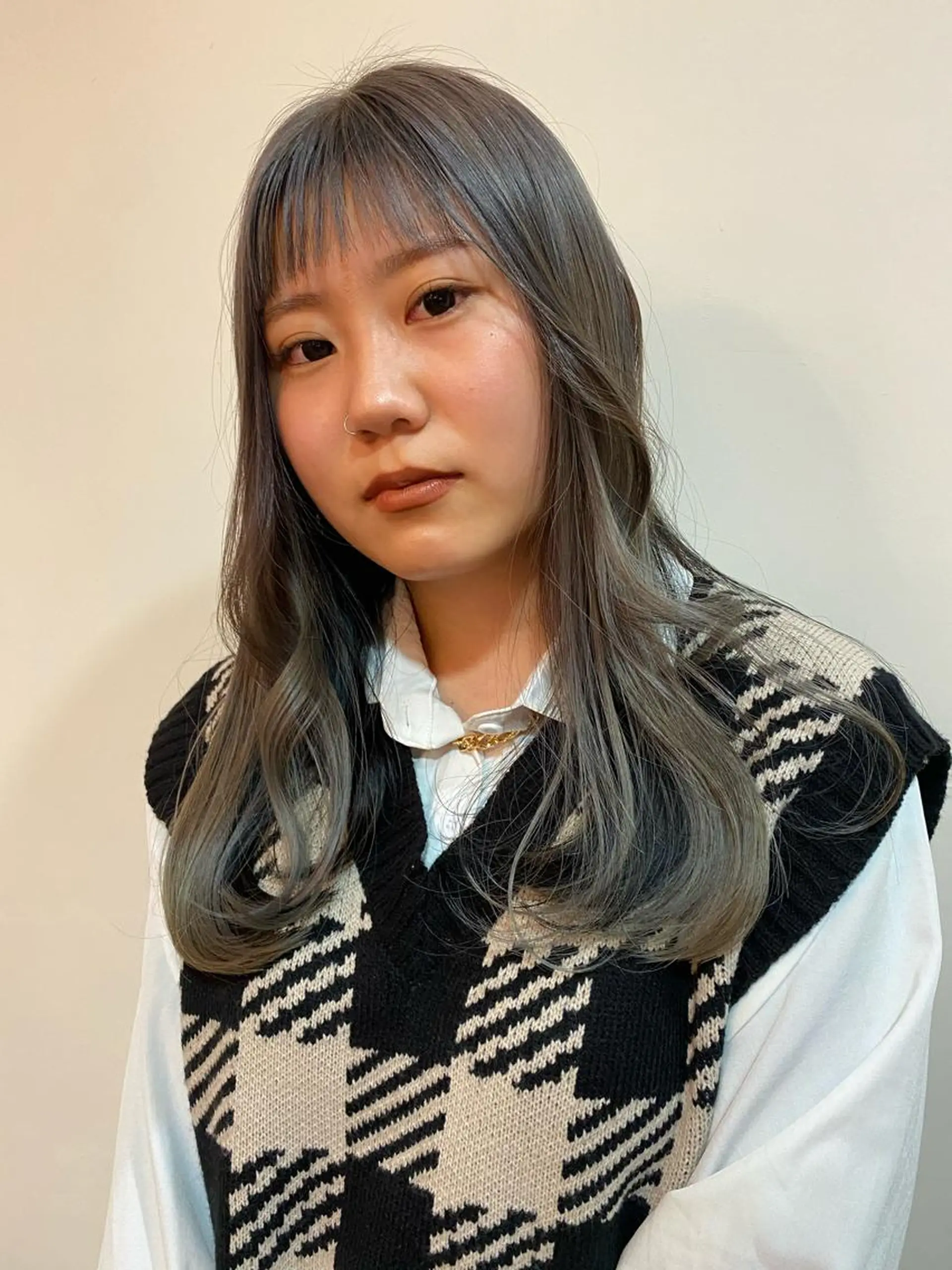 セミロング 三好 美里のヘアスタイル