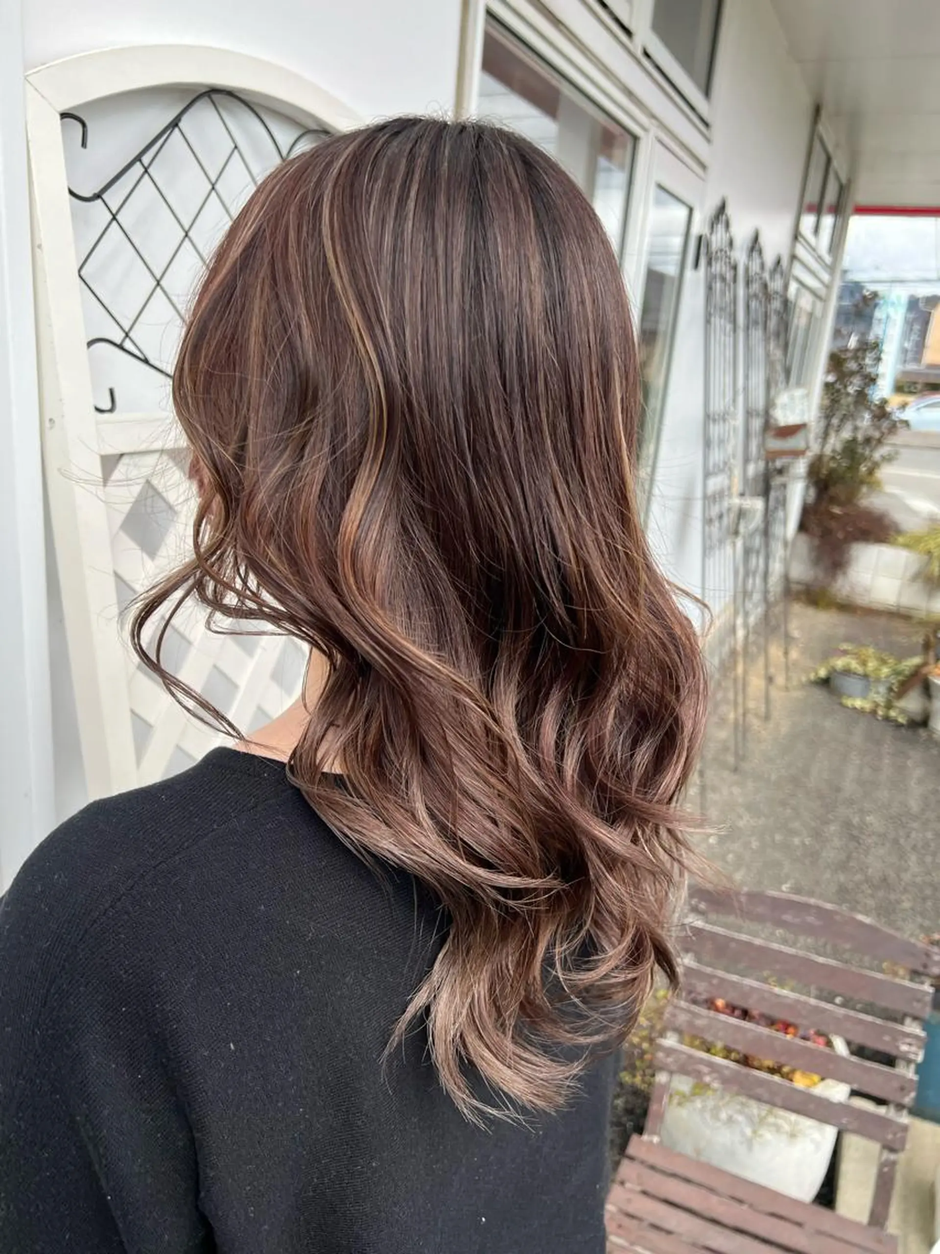 ロング ハイライト ヘアカラー トリートメント 下條 真のヘアスタイル