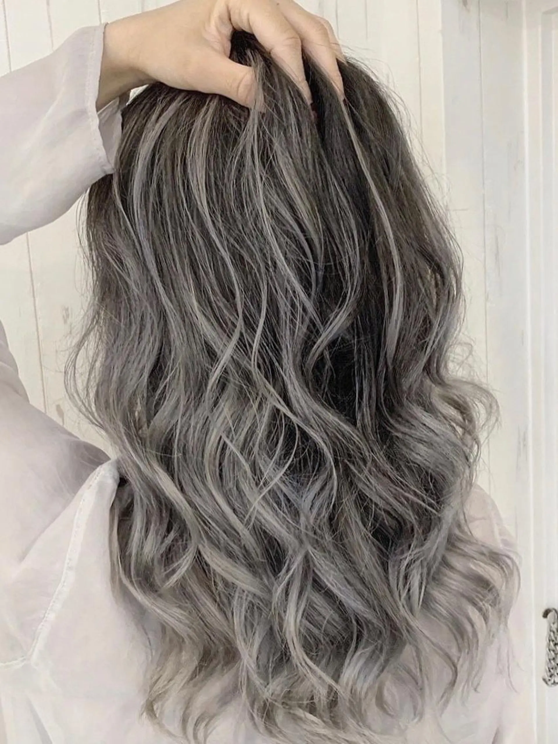 ロング カラー ヘアアレンジ Device ディバイスのヘアスタイル