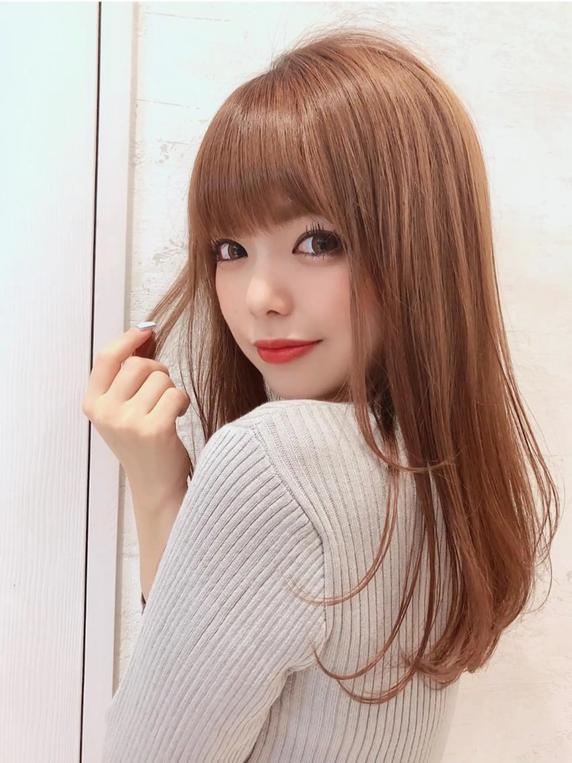 ミディアム カット 代表山口ひな 髪質改善のプロのヘアスタイル