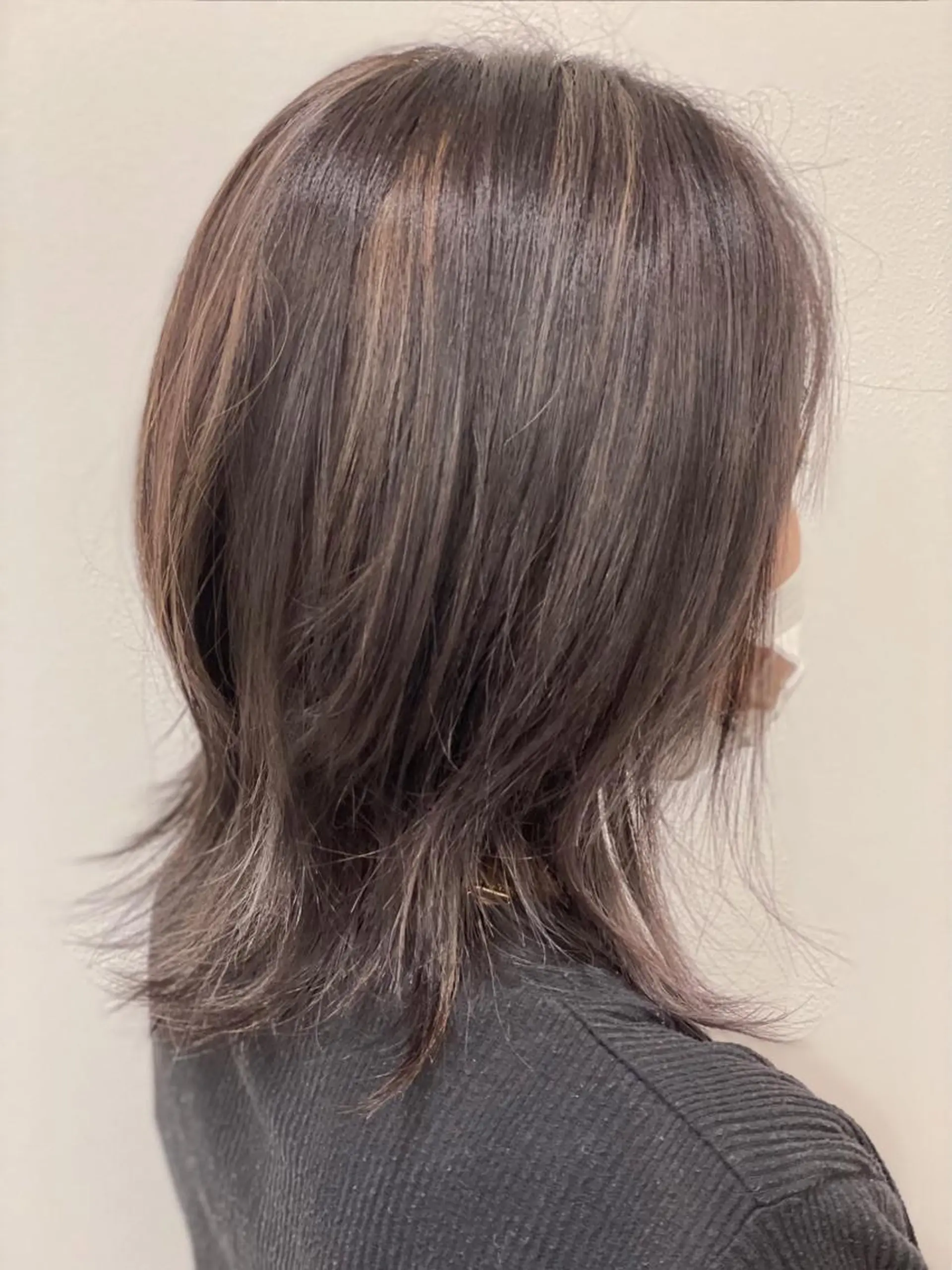 セミロング no4ナチュラル戸祭所属・山越 美裕樹のヘアスタイル