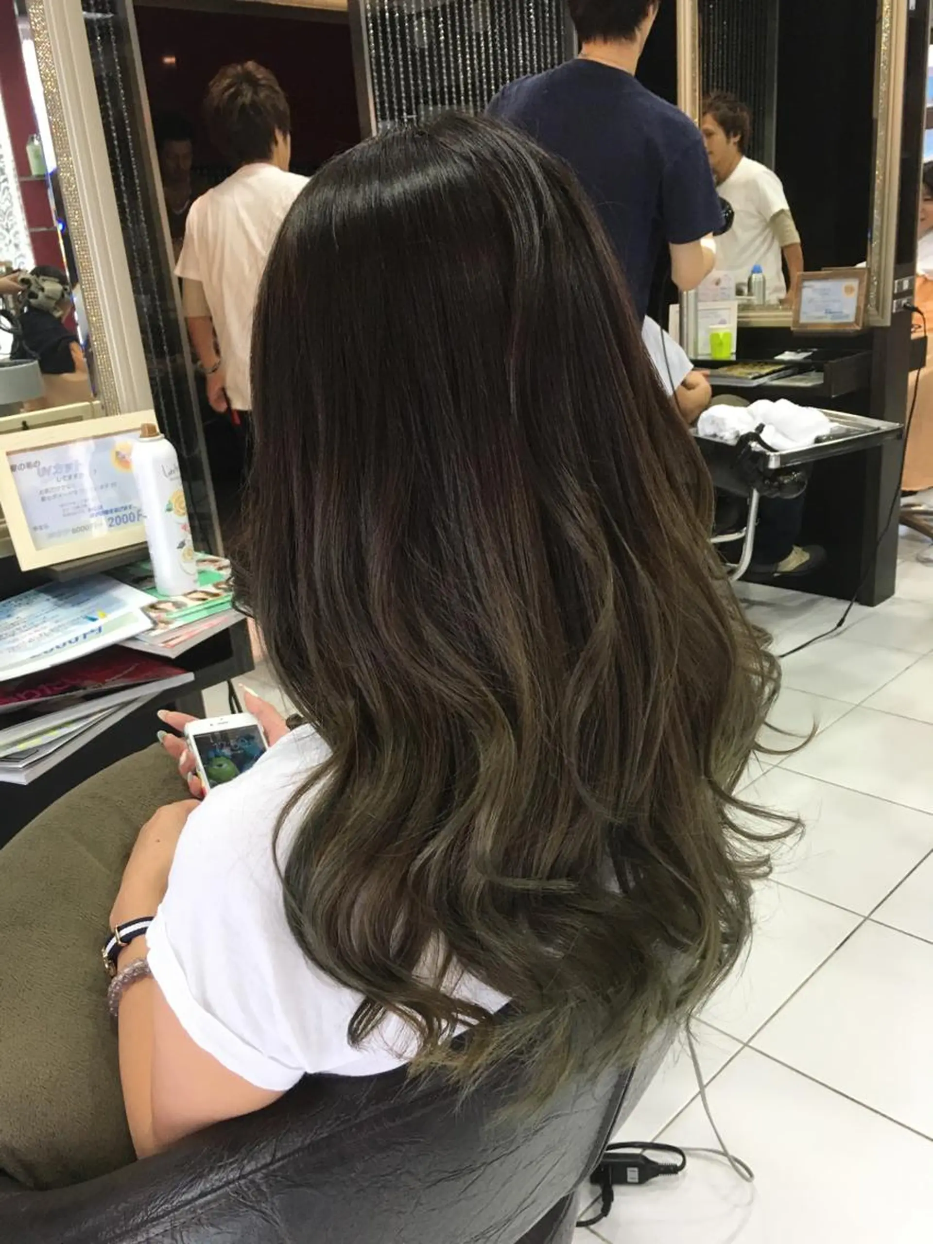 ロング カラー ヘアアレンジ グラデーションカラー トップスタイリスト 小澤純一のヘアスタイル