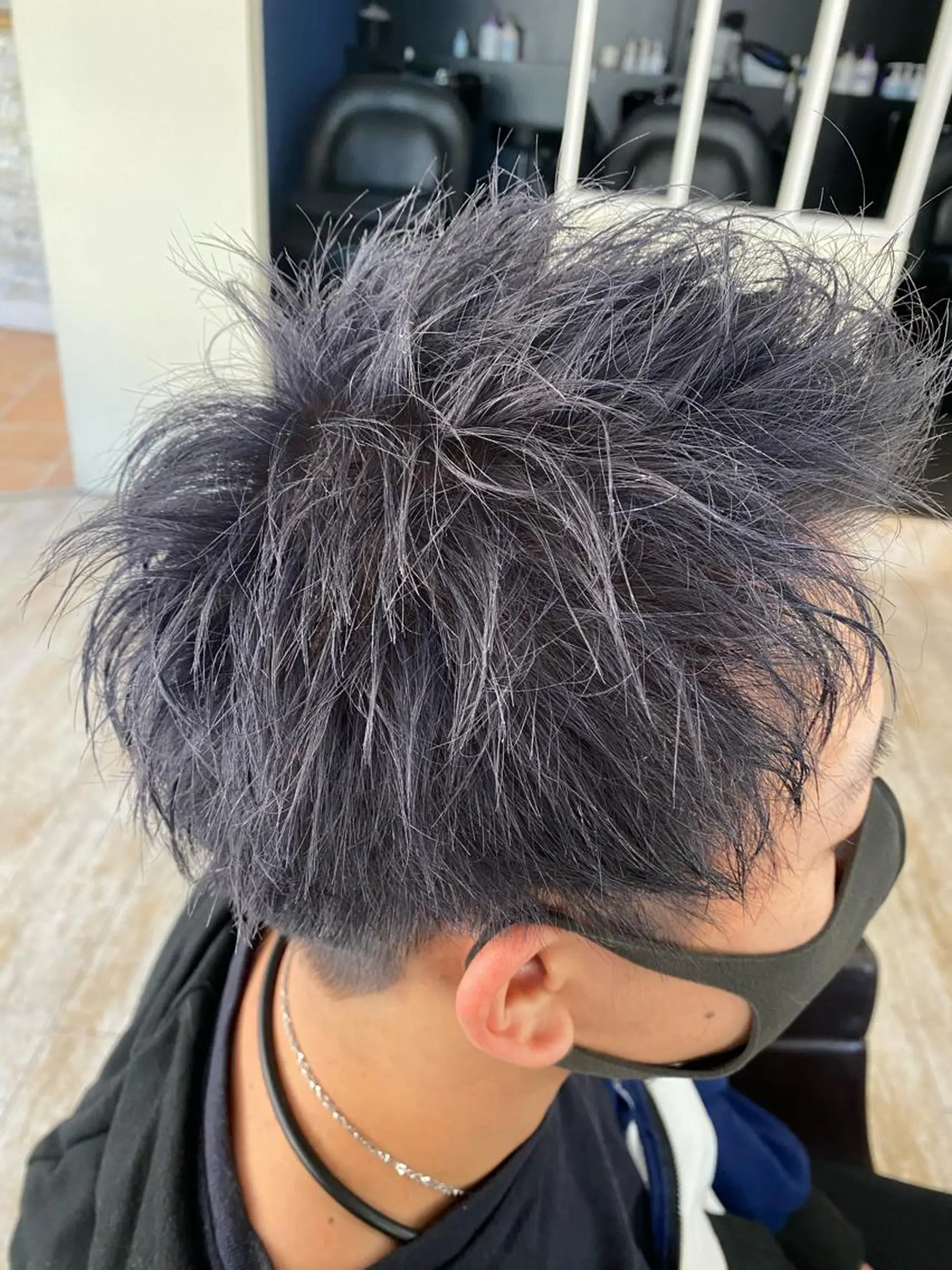 カラー アッシュ シルバー ヘアカラー トリートメント Cuore 清尾 浩昭のヘアスタイル