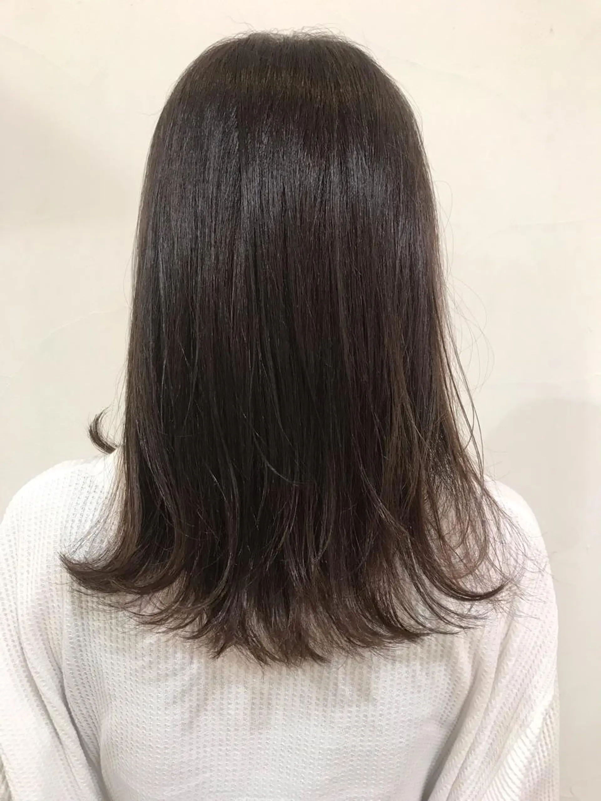 セミロング カラー トレンドヘアーに🌈 川村　静香のヘアスタイル