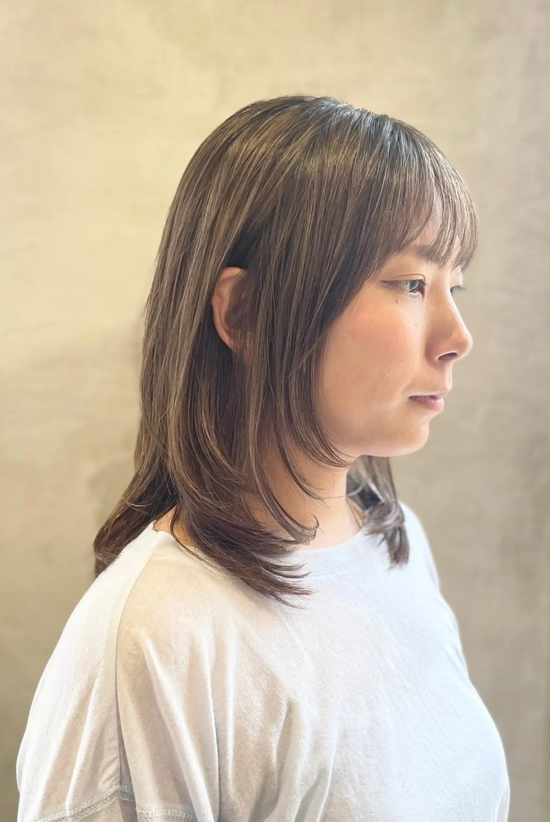 セミロング ブリーチなし透明感 カラー✨山仲絢圭のヘアスタイル