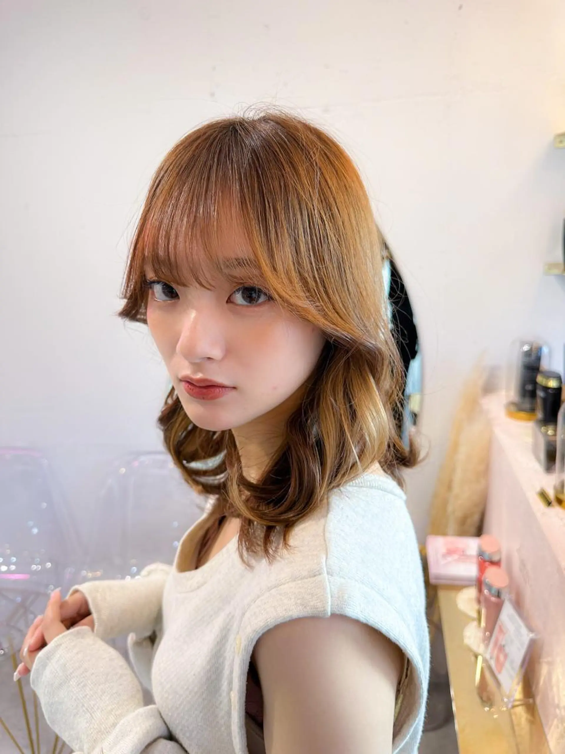 ミディアム カラー シールエクステ ミディアムパーマ ブリーチ ケアブリーチ ダブルカラー カット トリートメント 新宿/韓国風レイヤー 髪質改善/渋谷直樹のヘアスタイル