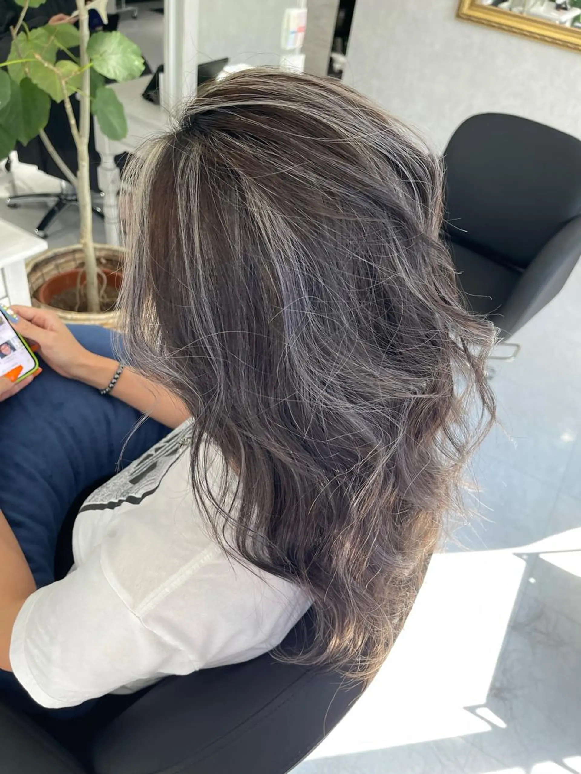 ロング カラー ハイライトカラー ハイライト カット ヘアカラー トリートメント 穐山 翔のヘアスタイル