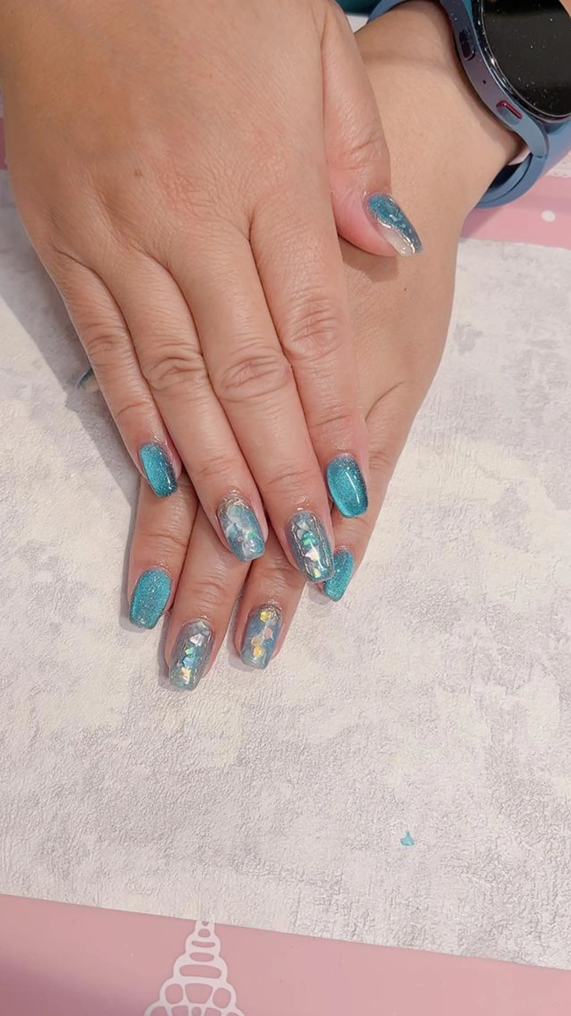 ネイル バニーアイズ　ネイル ニューオータニ博多店のネイルデザイン