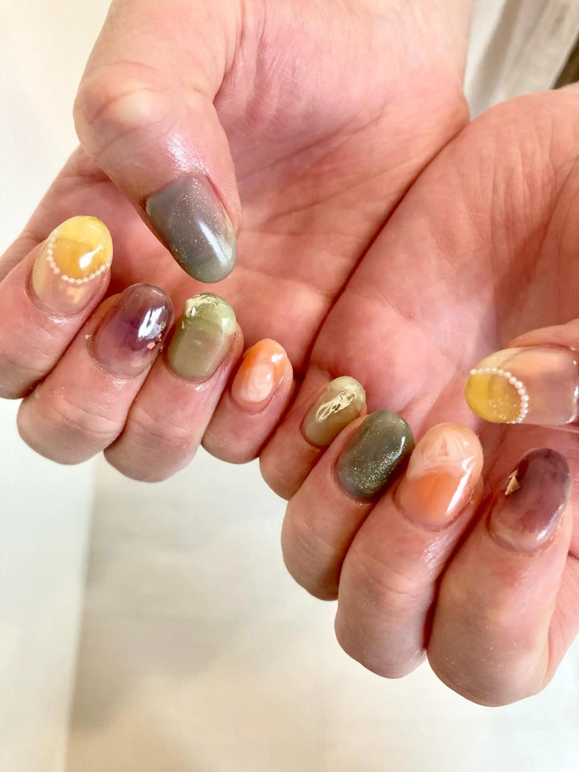 ネイル ニュアンスネイル 夏ネイル ハンドネイル uinail mariのネイルデザイン