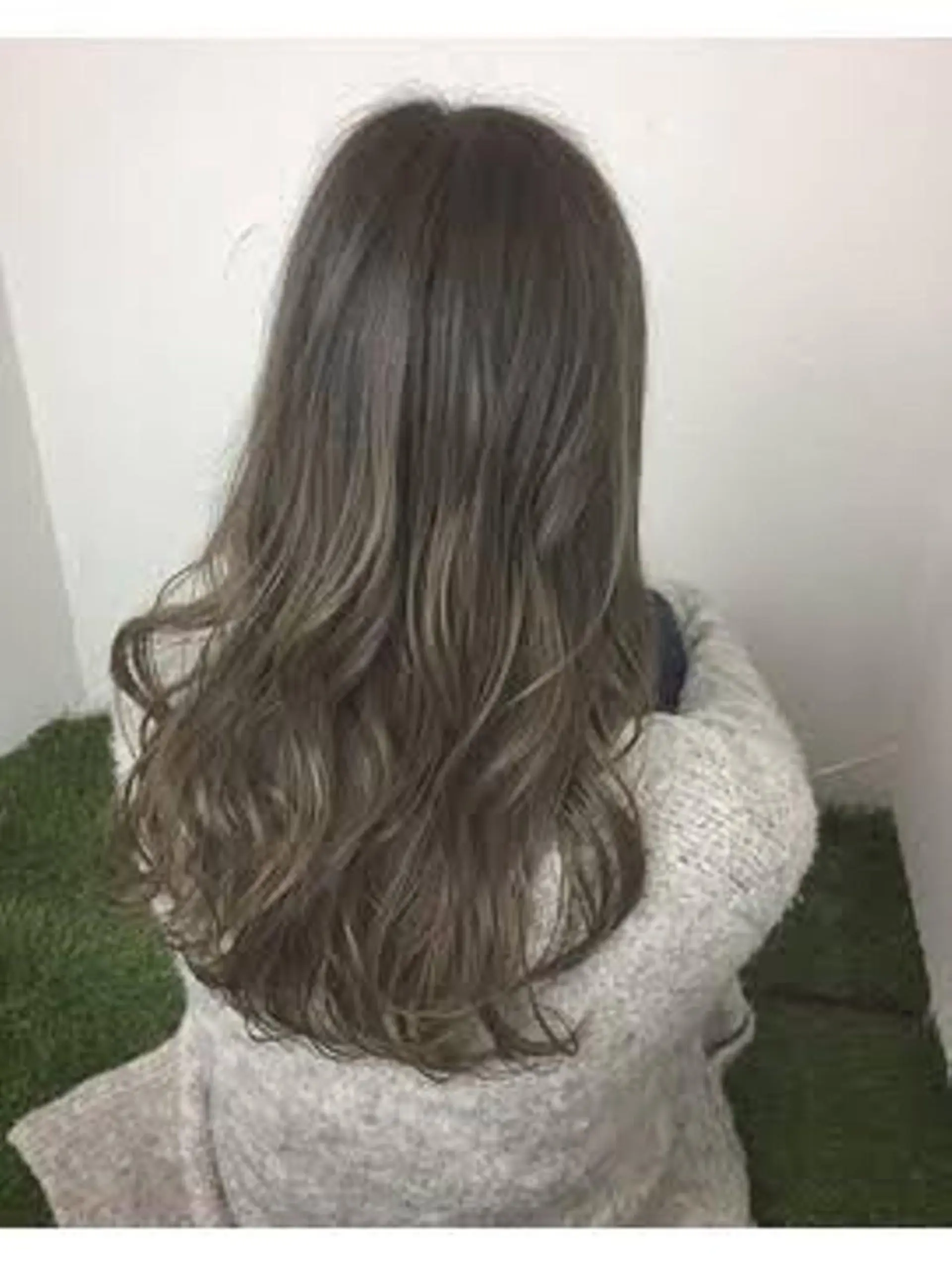 セミロング カラー 【公式】amble luxe池袋東口🩷のヘアスタイル