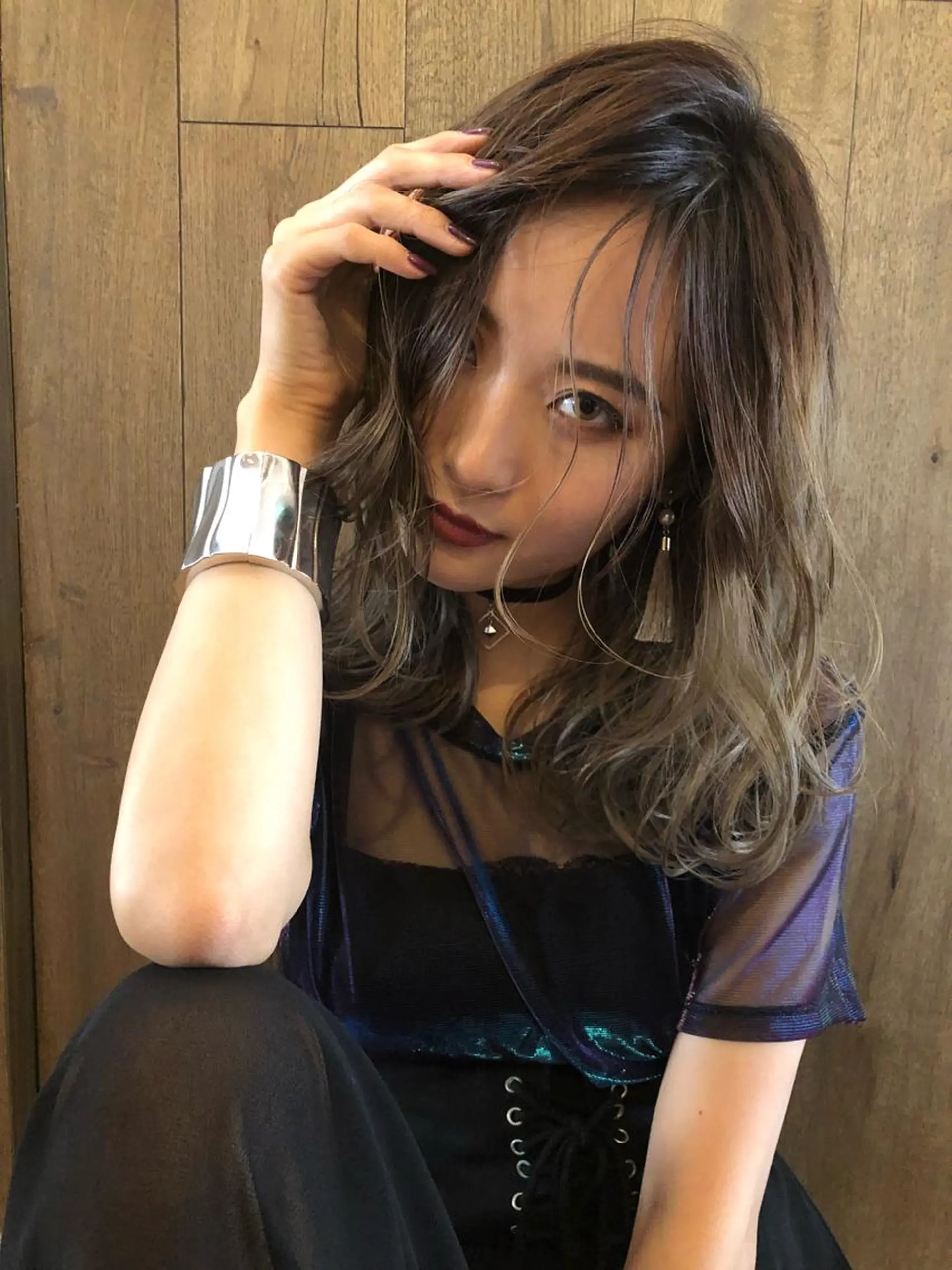 ミディアム カラー バレイヤージュ グレージュ レイヤーカット ヘアカラー 松本 明日可のヘアスタイル