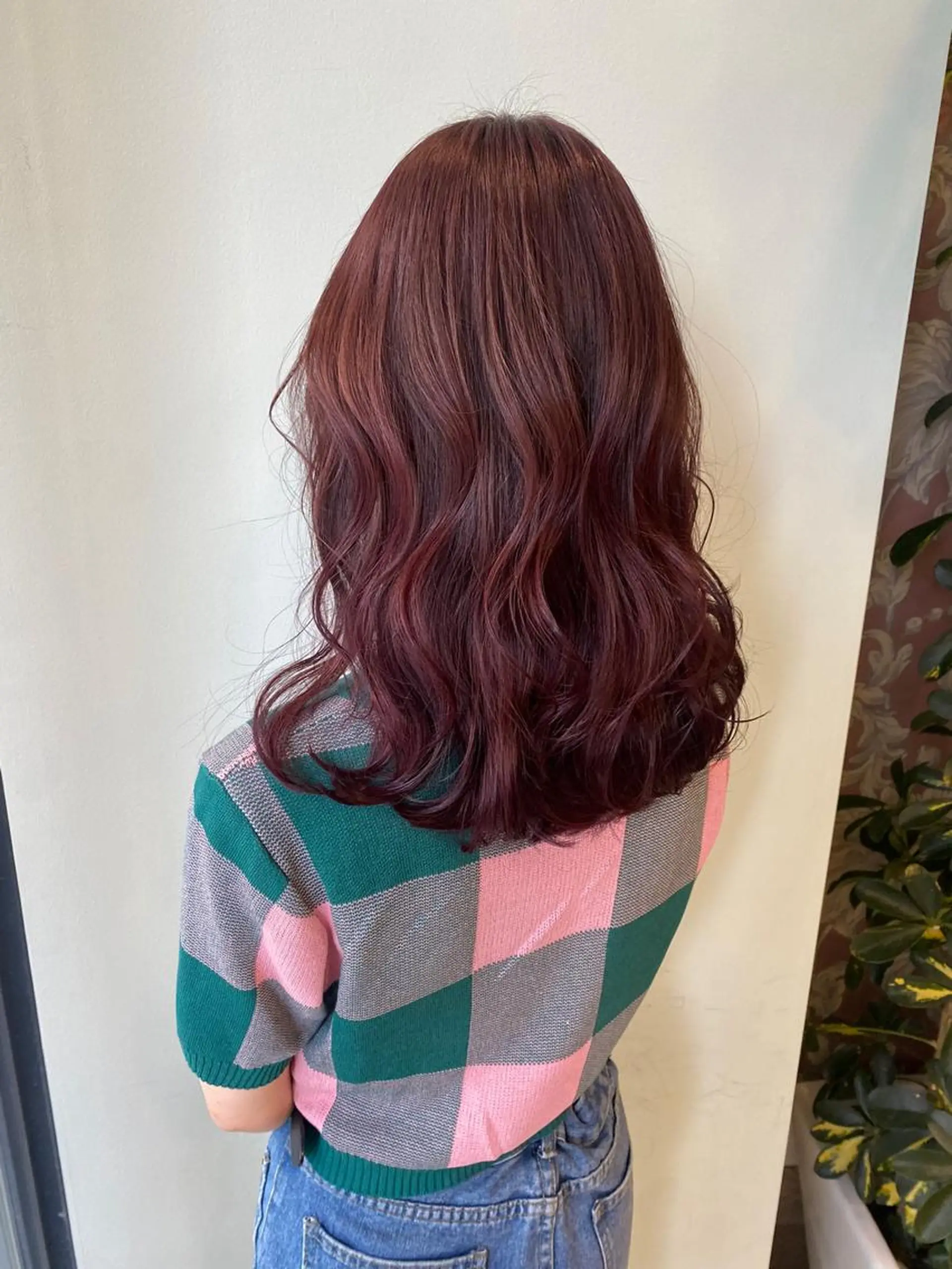 セミロング カラー ヘアアレンジ カシス ピンクカラー 'AXIS nagoya所属・'AXIS江森 美空のヘアスタイル