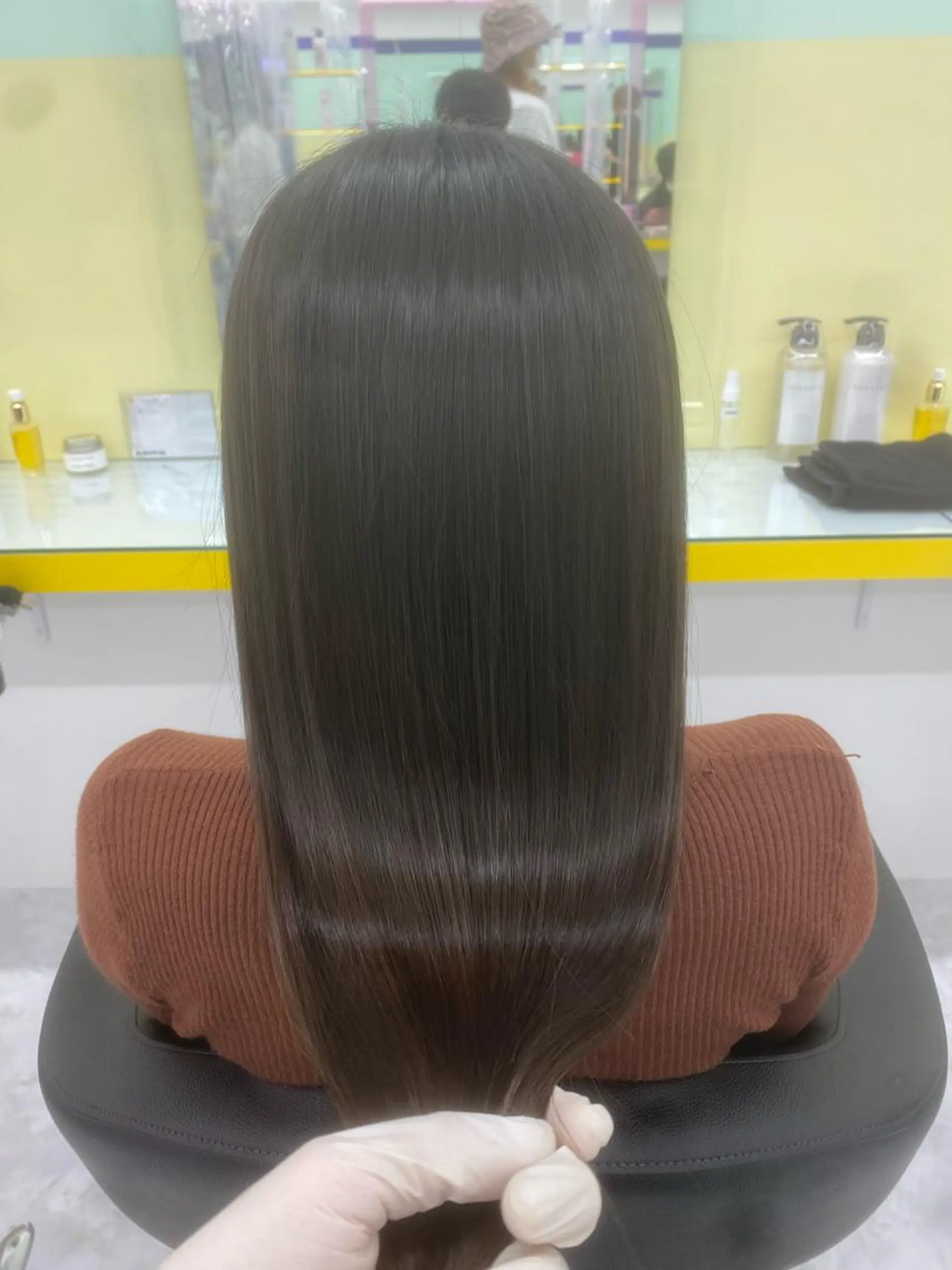 セミロング カラー パーマ ヘアアレンジ ネイル マツエク・マツパ 韓国風ベージュ🤎 赤みなし🌿横浜🤎のヘアスタイル