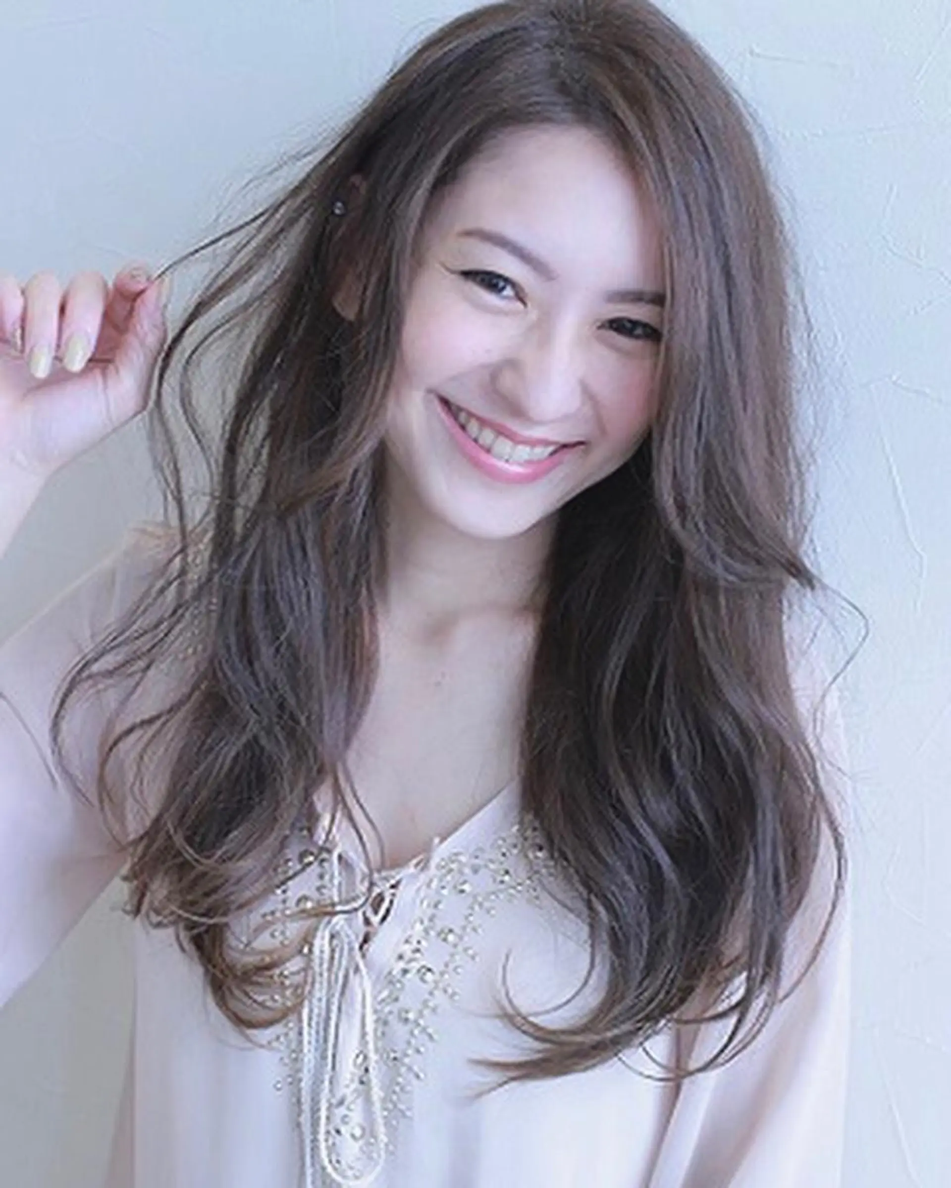 ミディアム カラー カット ヘアカラー トリートメント grand juteのヘアスタイル