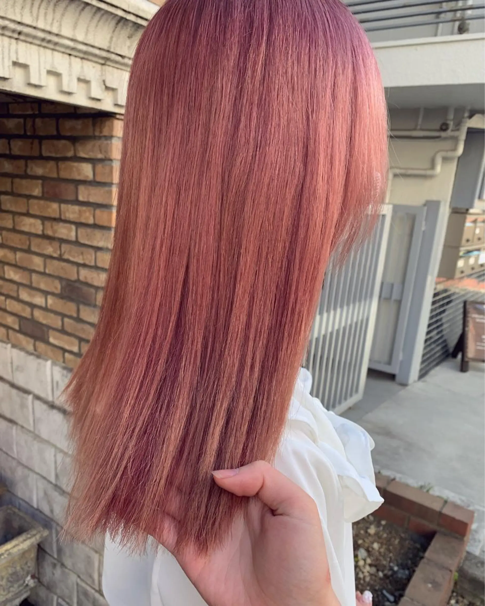 セミロング カラー ブリーチ ピンクカラー 似合わせカラー🫶 小川千波のヘアスタイル