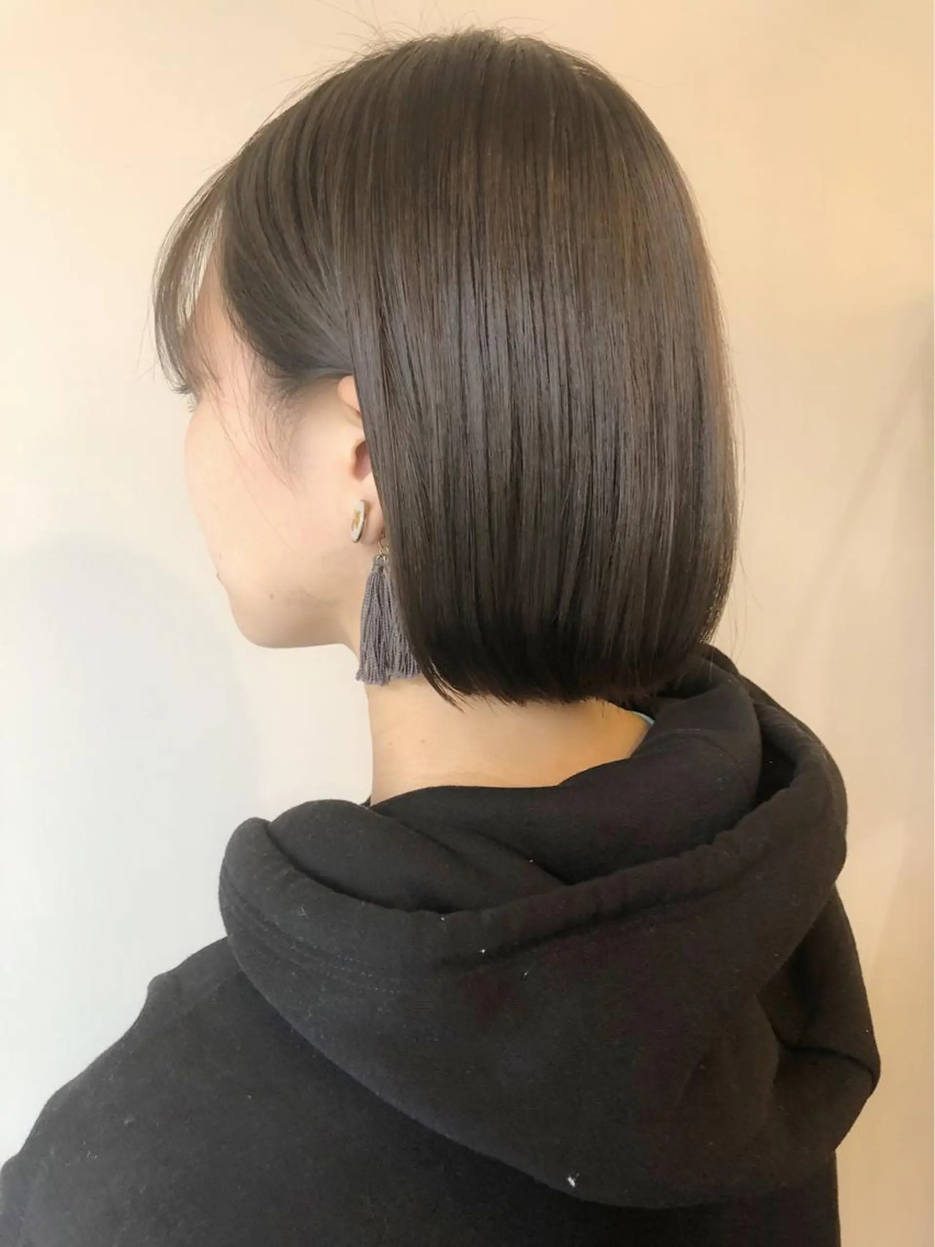 ショート カラー 安藤 佑衣のヘアスタイル