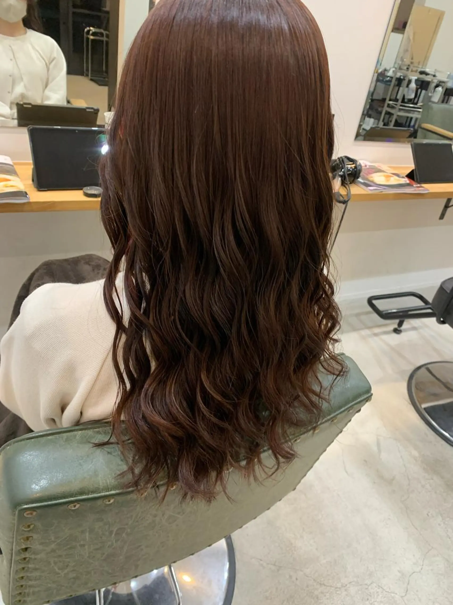 ロング カラー kanon hair所属・新木 愛花のヘアスタイル