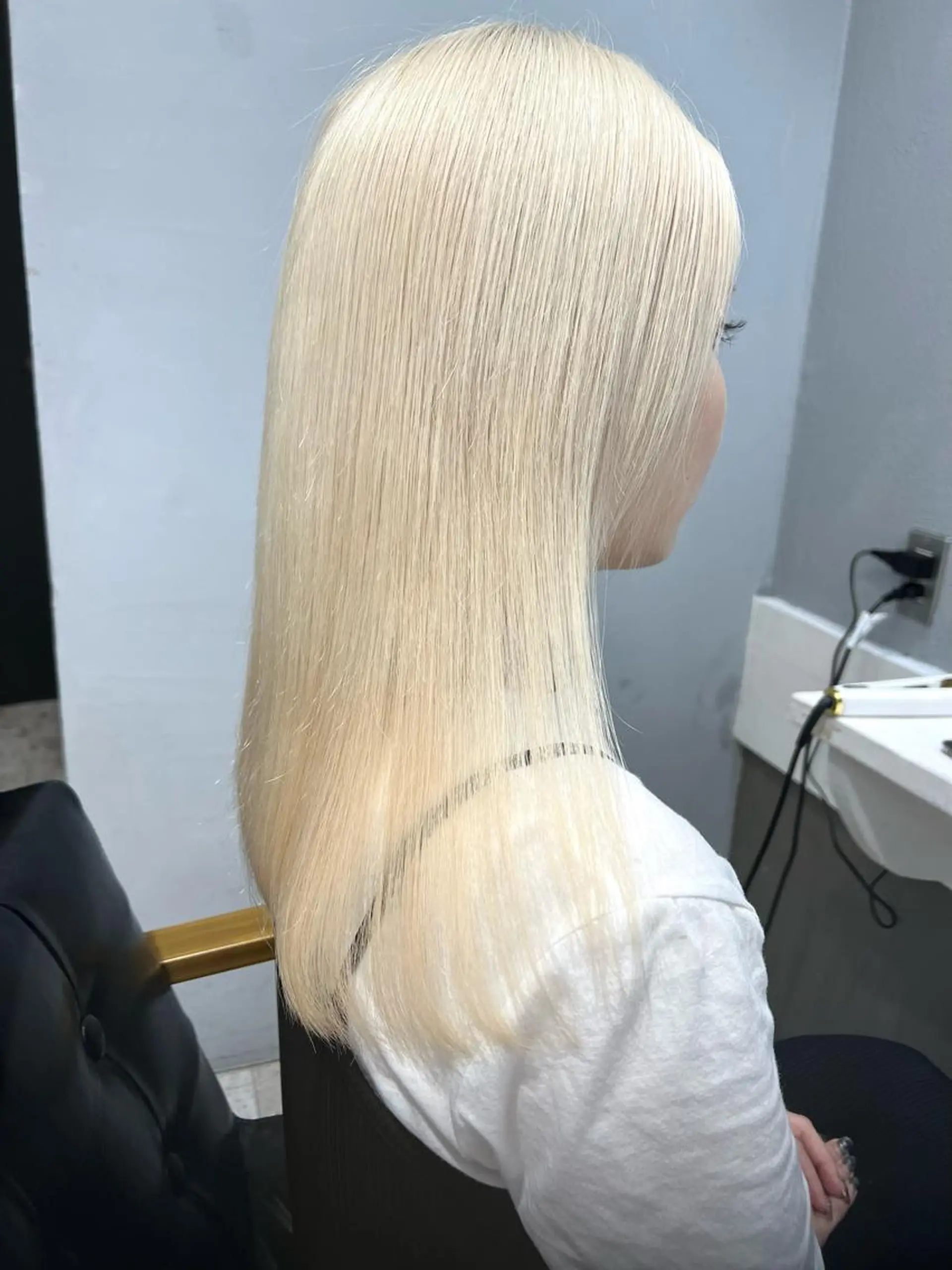 セミロング カラー GiseL アンリのヘアスタイル