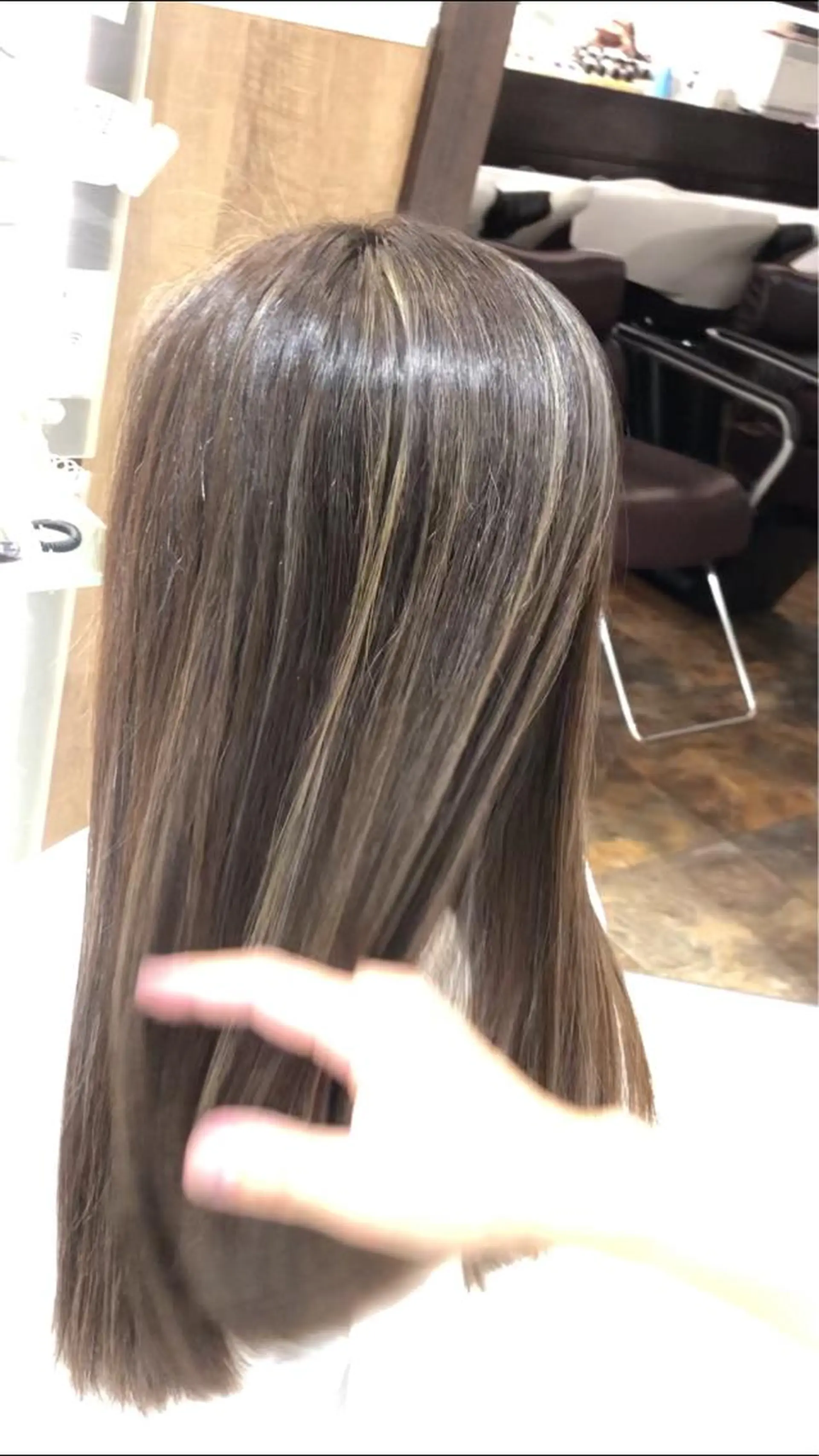 ロング カラー ブリーチ ハイライトカラー 外国人風カラー ハイライト ✨髪質改善矯正× ブリーチ✨YU-KIのヘアスタイル