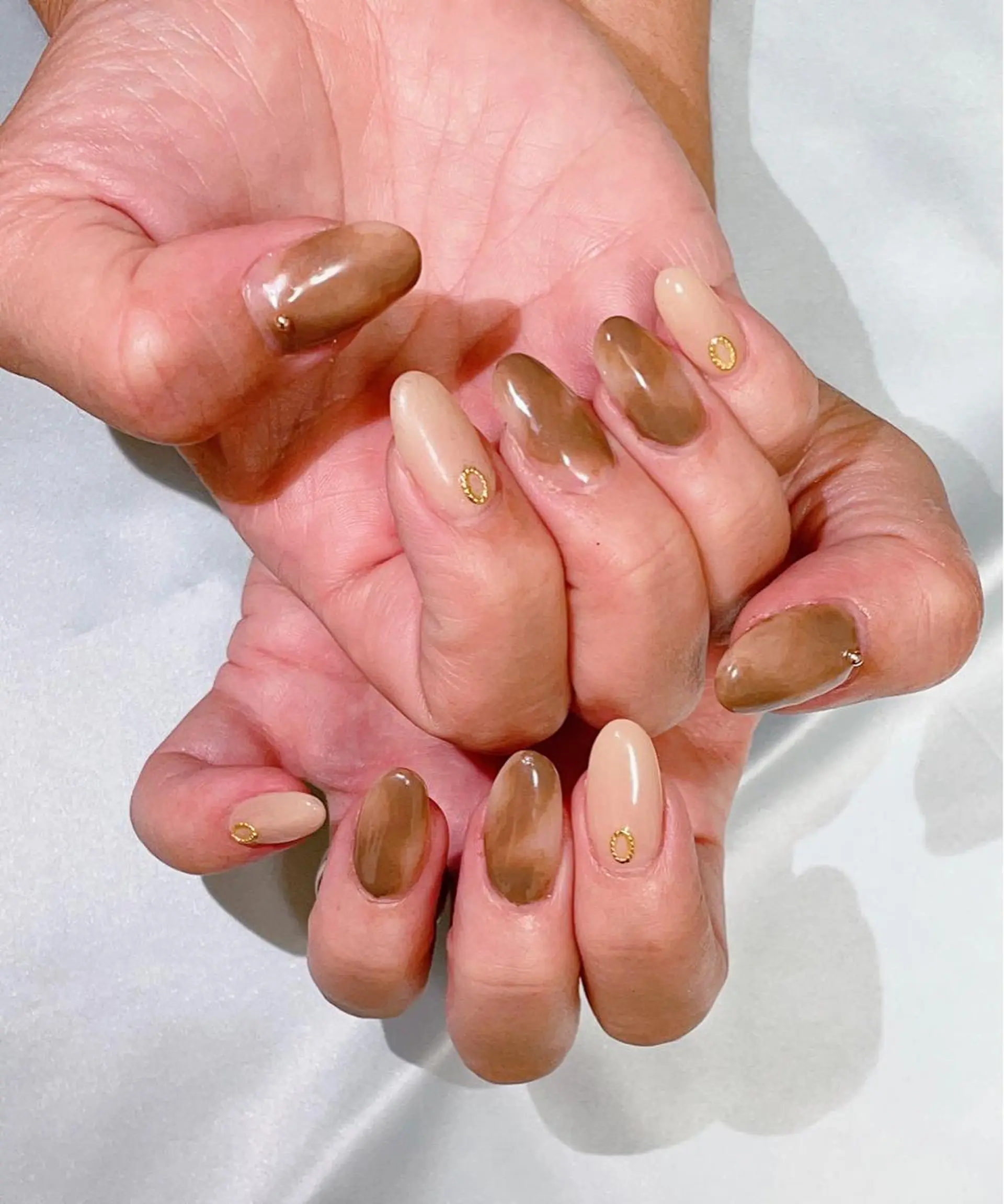 ネイル ハンドネイル VIERU 🌈🎀💖のネイルデザイン