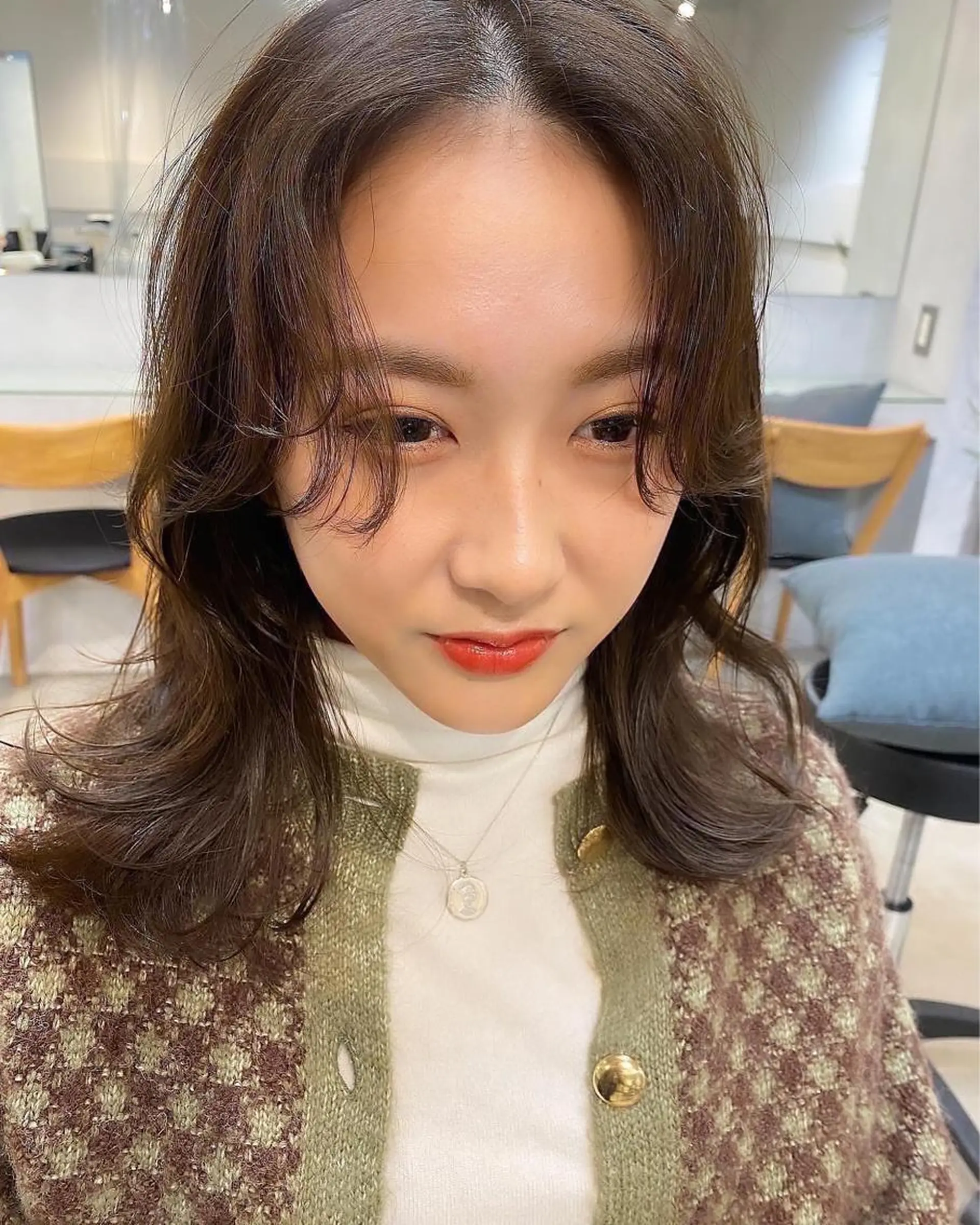 ミディアム カラー パーマ ミディアムパーマ 韓国風ヘア レイヤーカットのプロ 大人ヘア宮森貴志のヘアスタイル