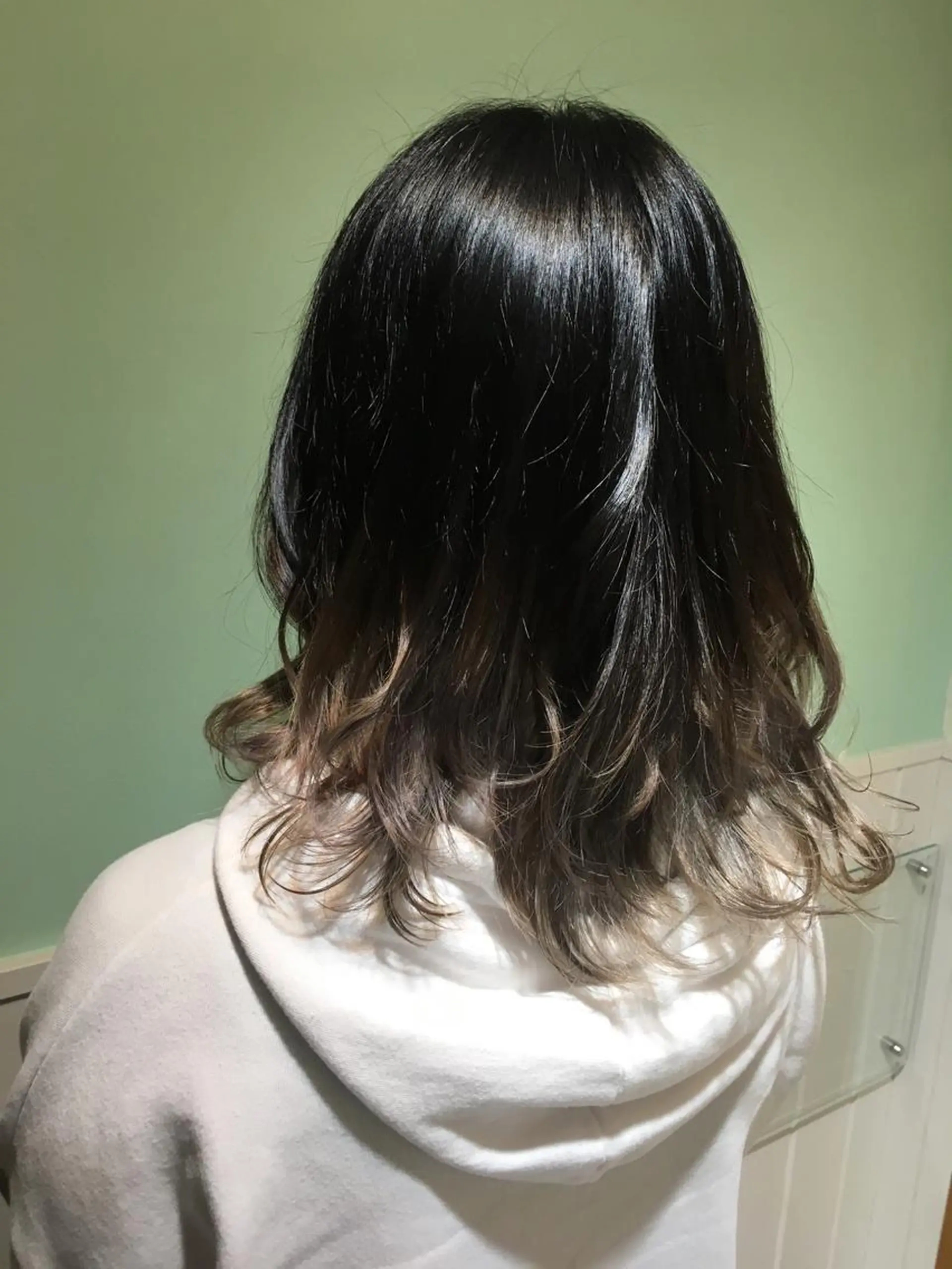 ミディアム 田中 未澪のヘアスタイル