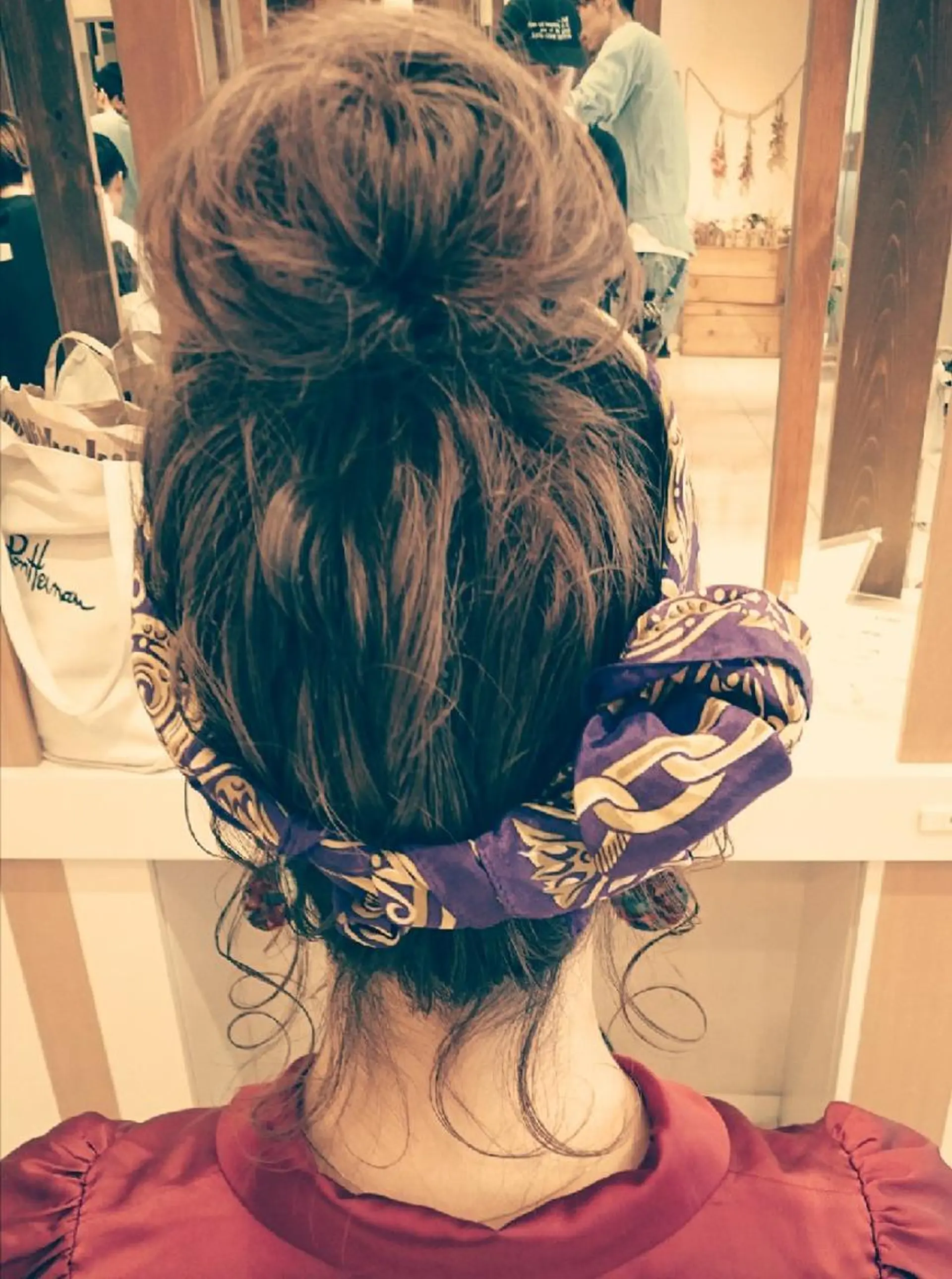 ヘアアレンジ セミロング おくれ毛 ヘアセット/髪質改善 /カラー/TADOのヘアスタイル