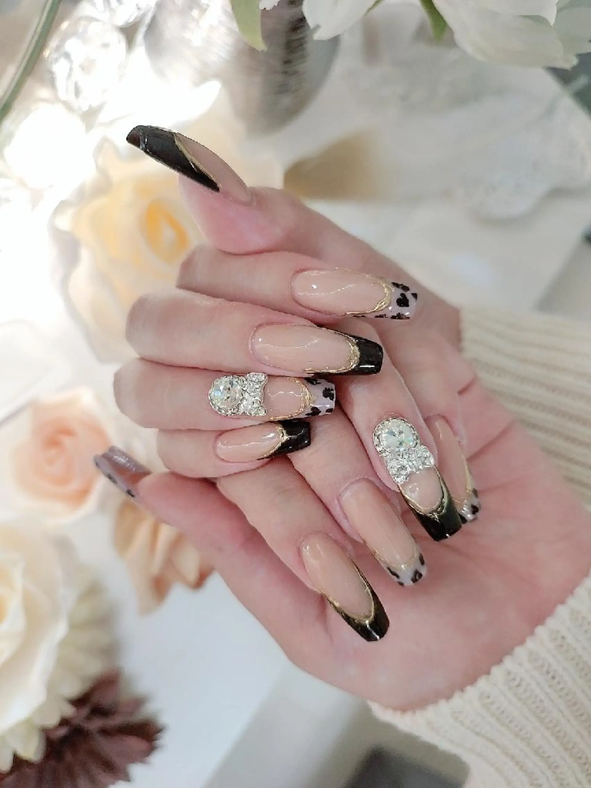 ネイル ハンドネイル RUNWAY 　　の眉毛・アイブロウイメージ