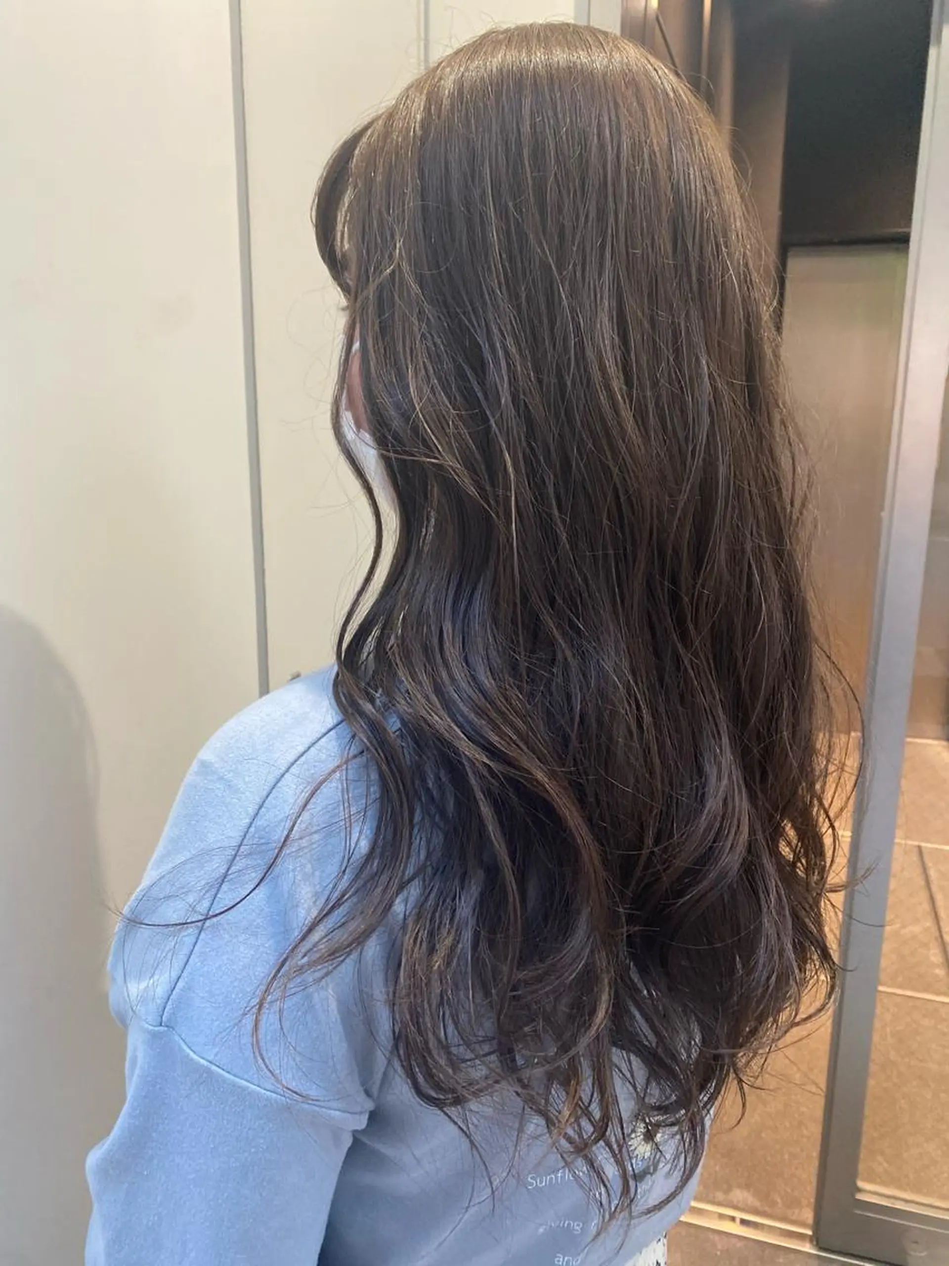 セミロング カラー ヘアカラー ボブ、ミディアム得意 🤍Emmy🤍のヘアスタイル