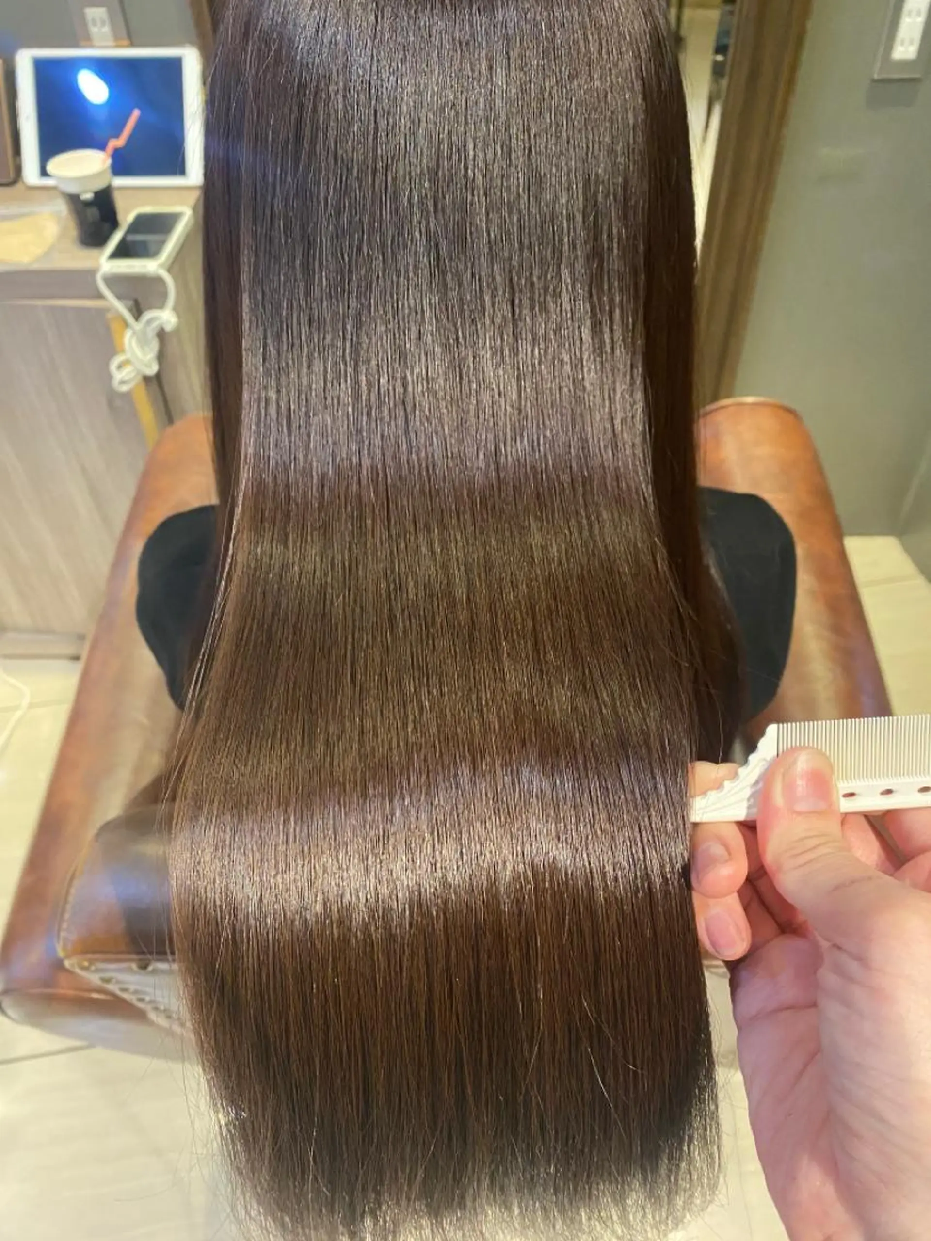 ロング カラー ベージュカラー LOANA カラー &縮毛モデル募集のヘアスタイル