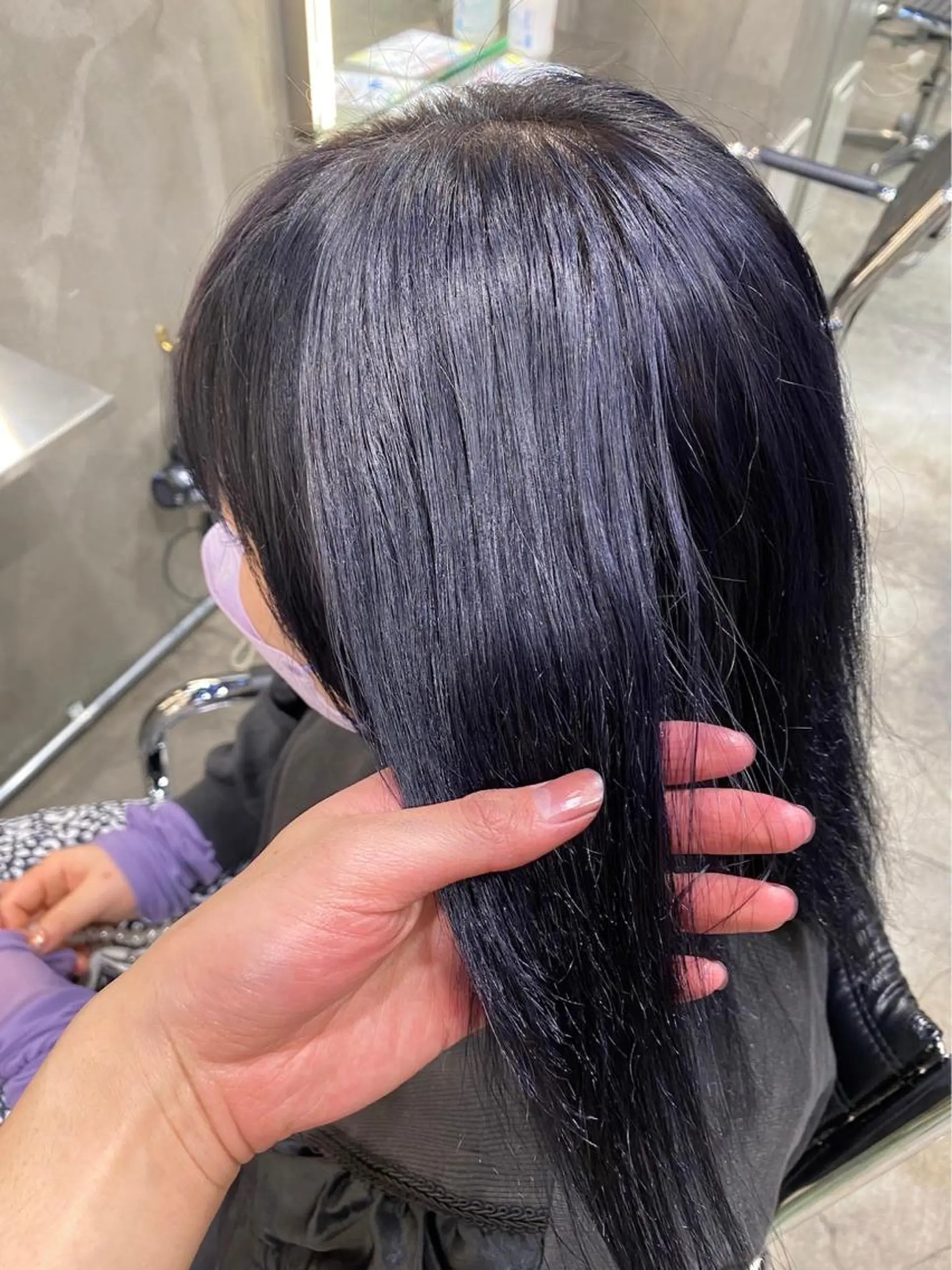 セミロング ラフィスヘアー オウスケのヘアスタイル