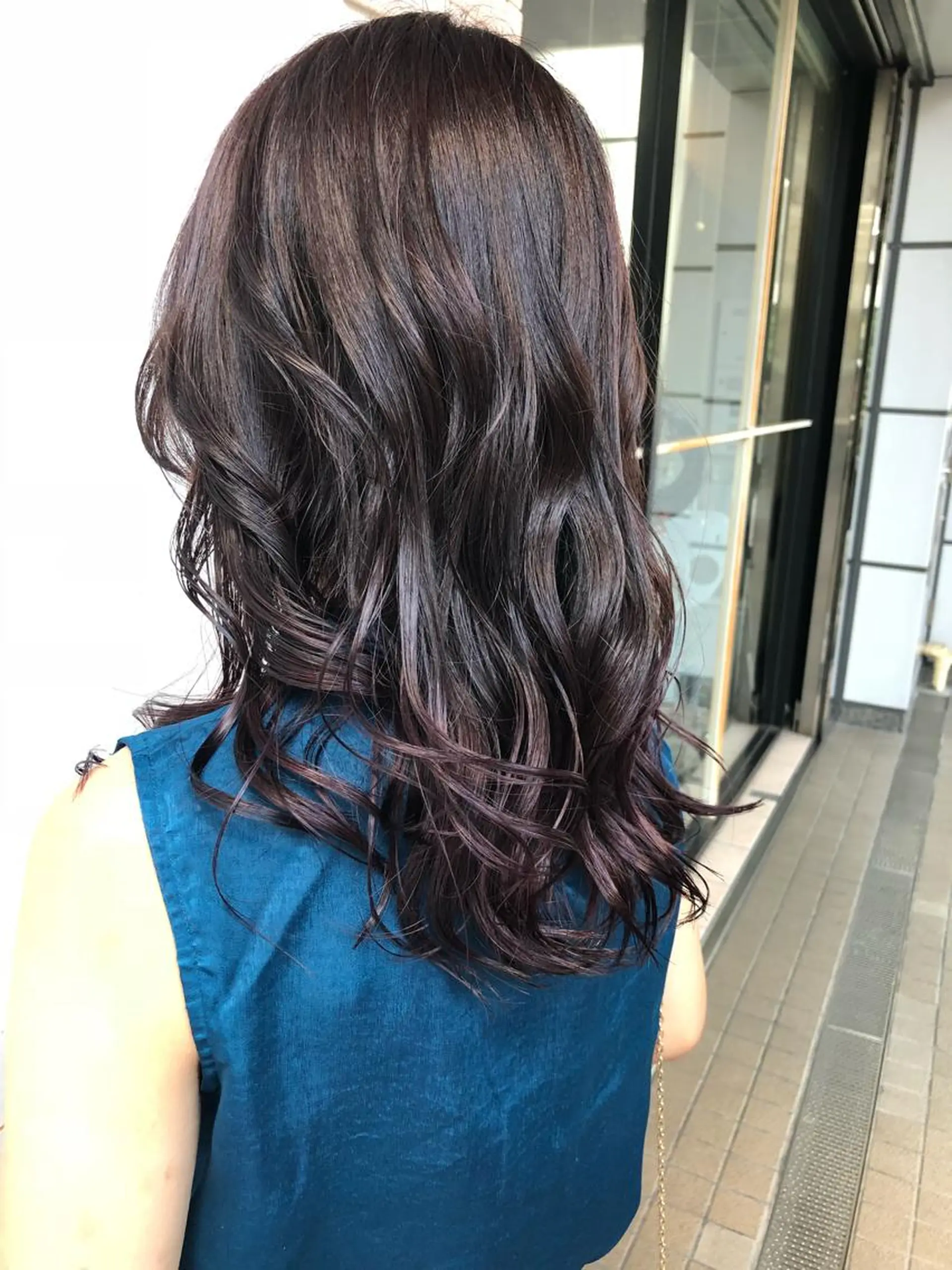 セミロング カラー グラデーションカラー バイオレットカラー カット ヘアカラー トリートメント SHAFT Ieiriのヘアスタイル