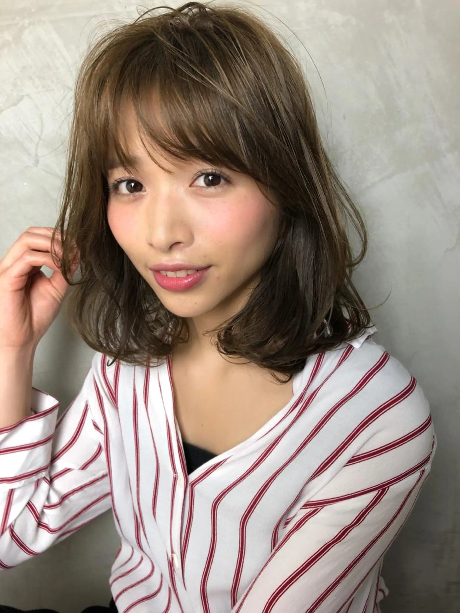 ミディアム パーマ RIANA/髪質改善 マンツーマンサロンのヘアスタイル