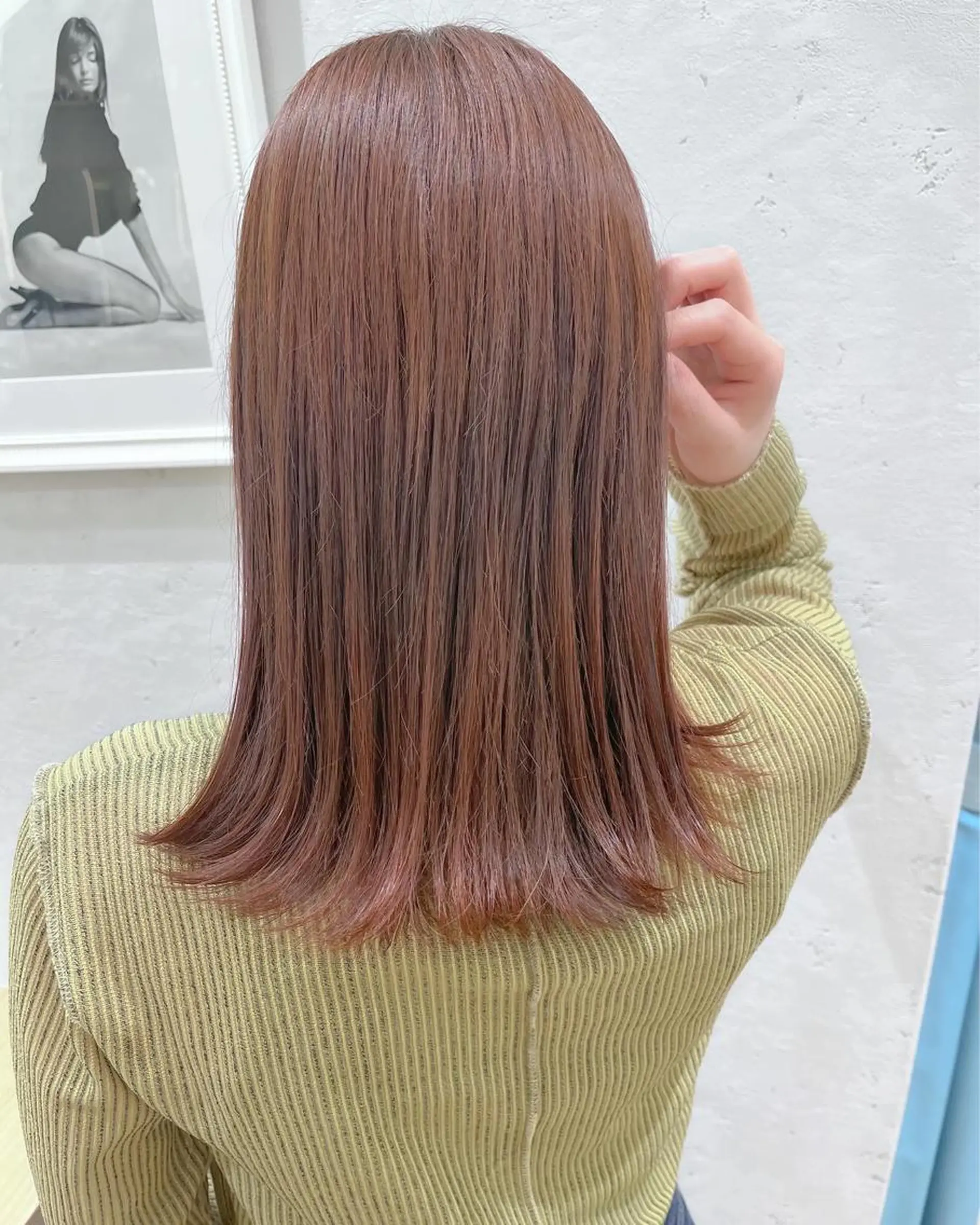 ミディアム カラー ブリーチ ダブルカラー インナーカラー オレンジ 透明感カラー│ レイヤーヘア中居美樹のヘアスタイル