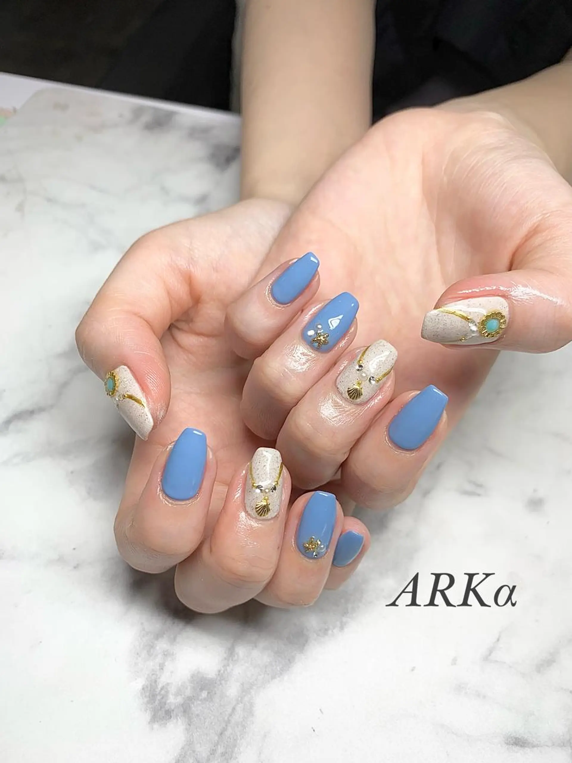 ミディアム ネイル ハンドネイル Nailsalon ARKαのネイルデザイン