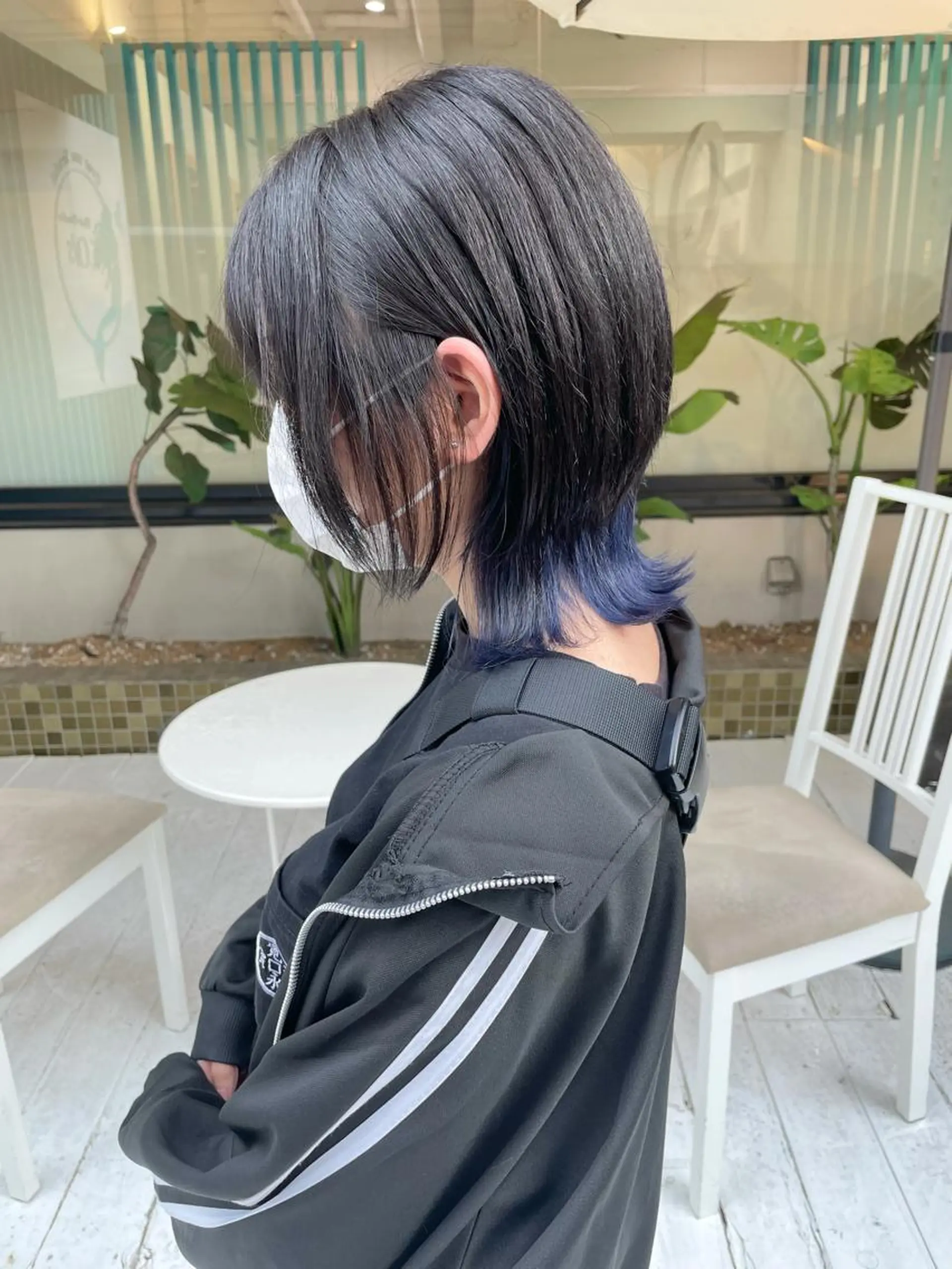 ミディアム カラー ネイビーカラー ウルフカット 佐藤 魁人のヘアスタイル