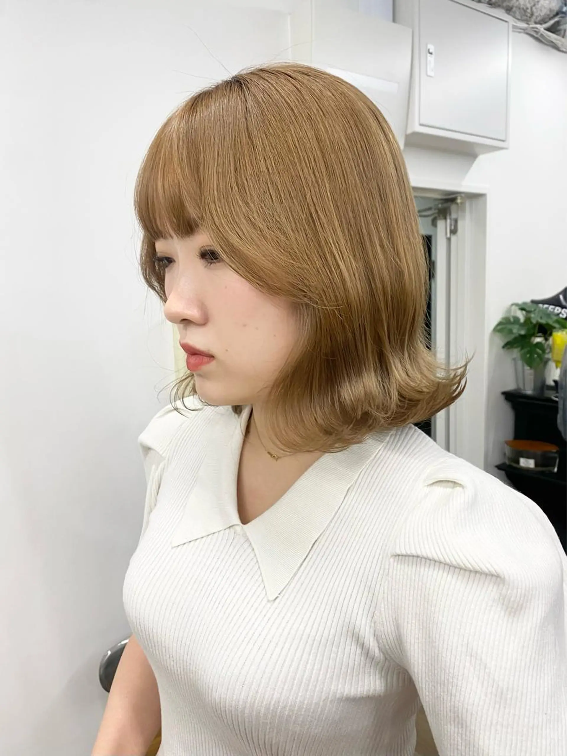 ミディアム カラー パーマ ヘアアレンジ メンズ キッズ ネイル マツエク・マツパ アイブロウ 結婚式・ブライダル ミディアムパーマ メンズバレイヤージュ メンズブリーチ メンズハイライト カット ヘアカラー トリートメント 韓国風×透明感カラー 髪質改善オタベシンヤのヘアスタイル