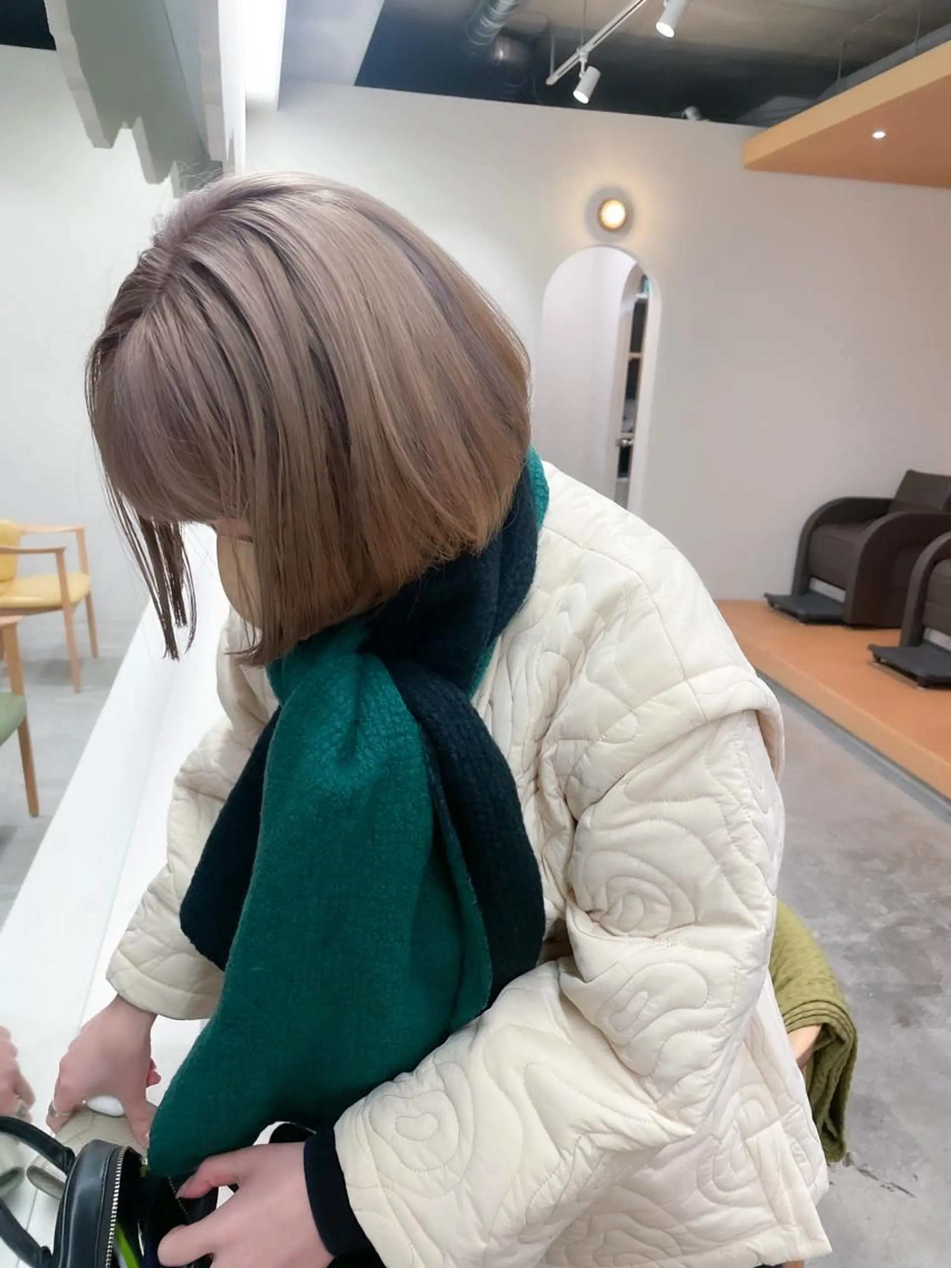 ショート カラー ヘアアレンジ ミニボブ/ブリーチ 🌈MISATOのヘアスタイル