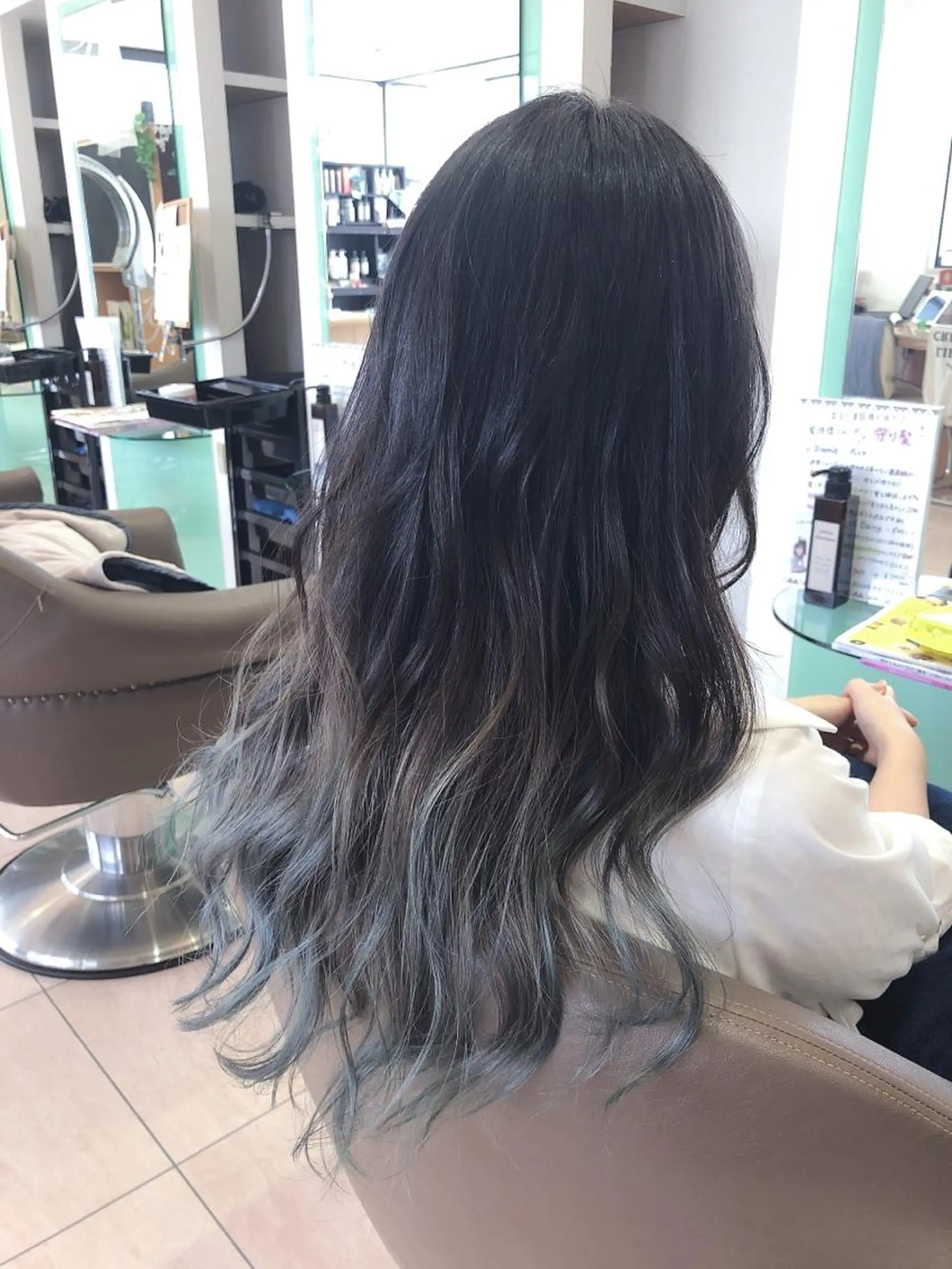 ロング TIARA minoriのヘアスタイル