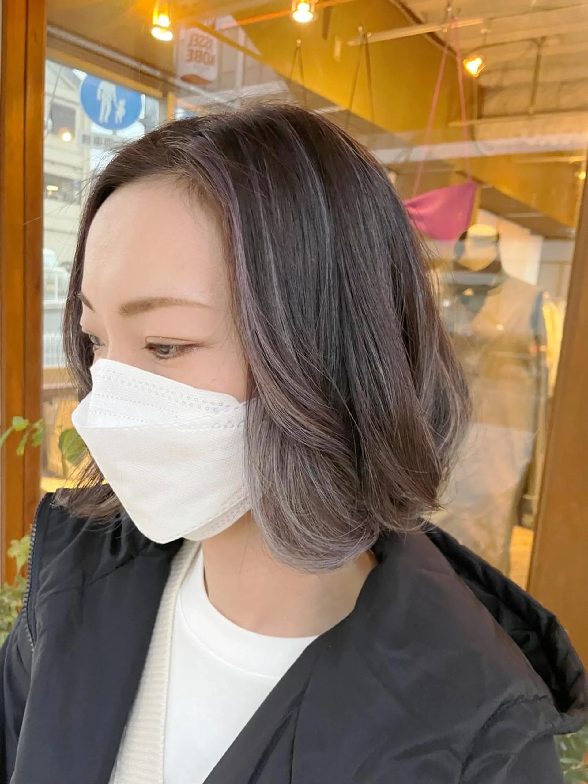 ショート カラー ハイライトカラー ラベンダーカラー ラベンダーグレー ハイライト ヘアカラー トリートメント VERONIQUE所属・山本 雅由のヘアスタイル